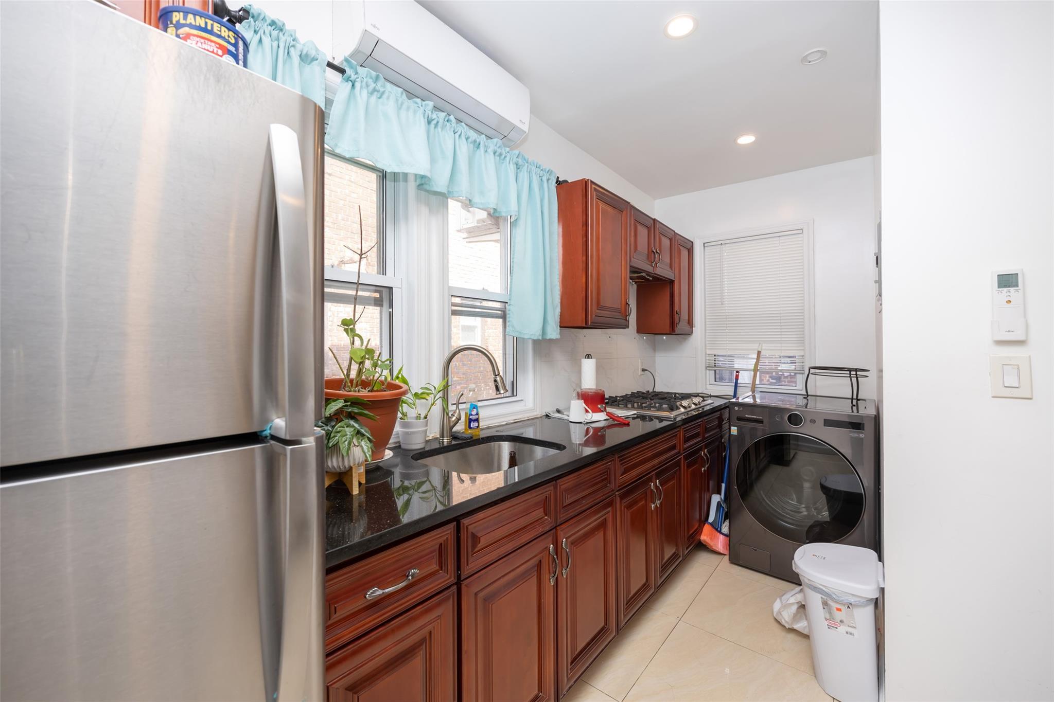 Single Family 64  Queens, NY 11367, MLS-851163-23