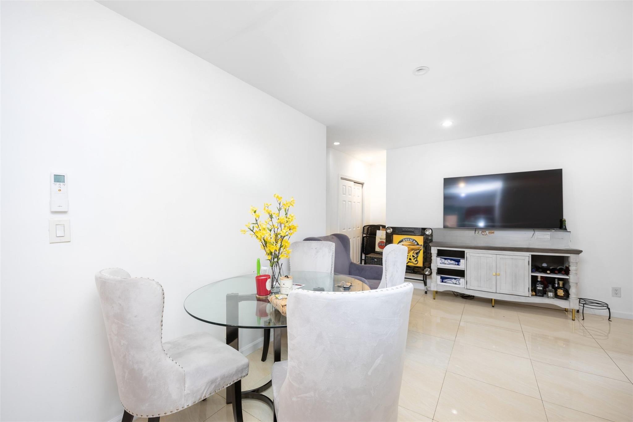 Single Family 64  Queens, NY 11367, MLS-851163-29