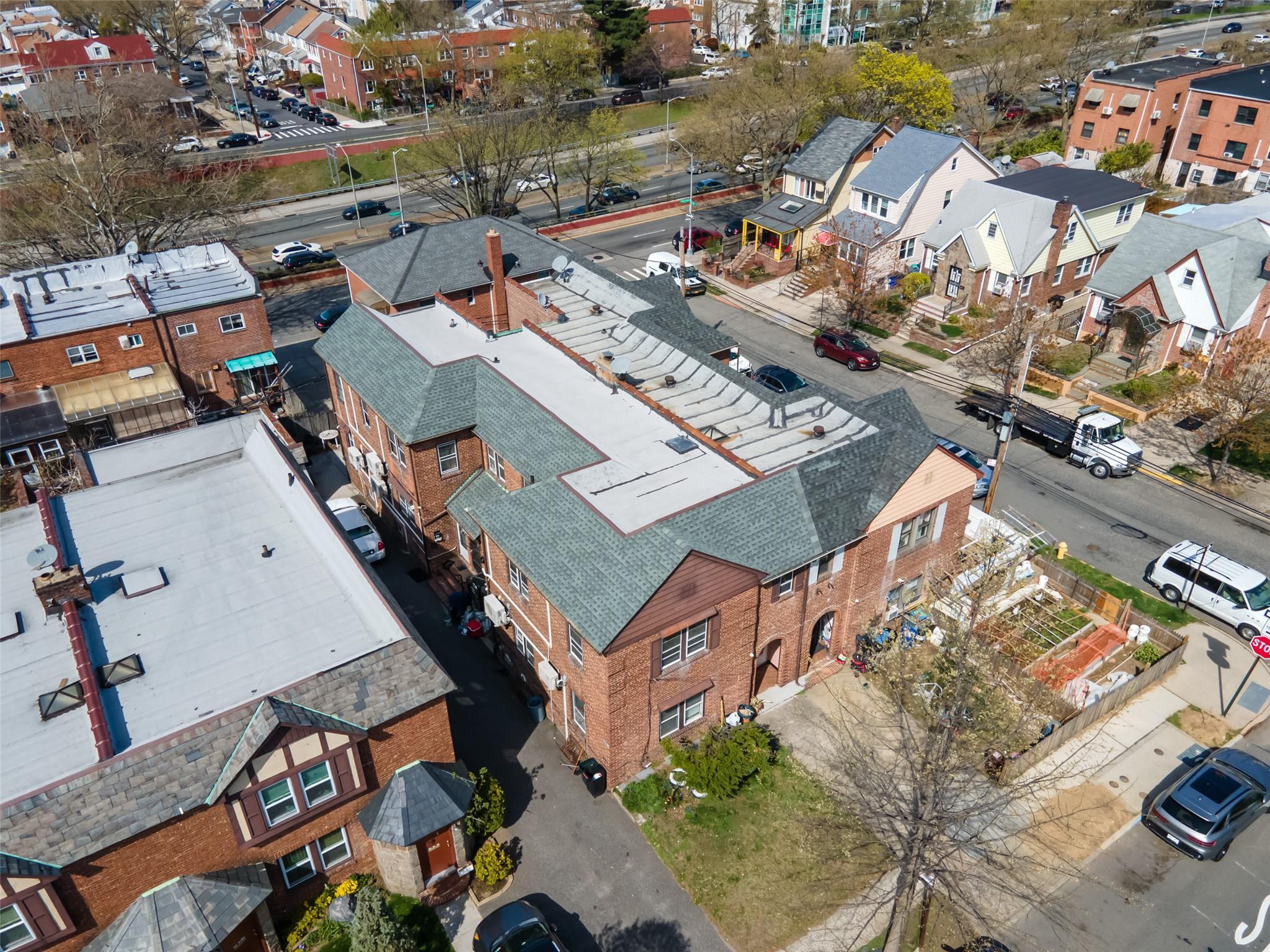 Single Family 64  Queens, NY 11367, MLS-851163-31