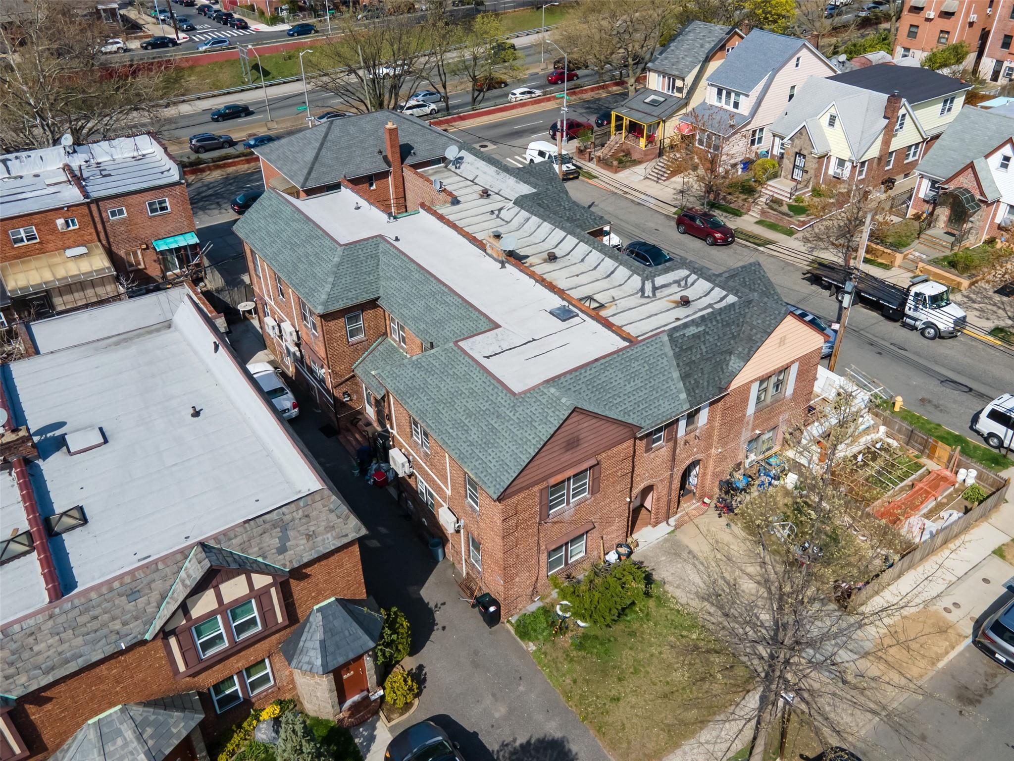 Single Family 64  Queens, NY 11367, MLS-851163-33