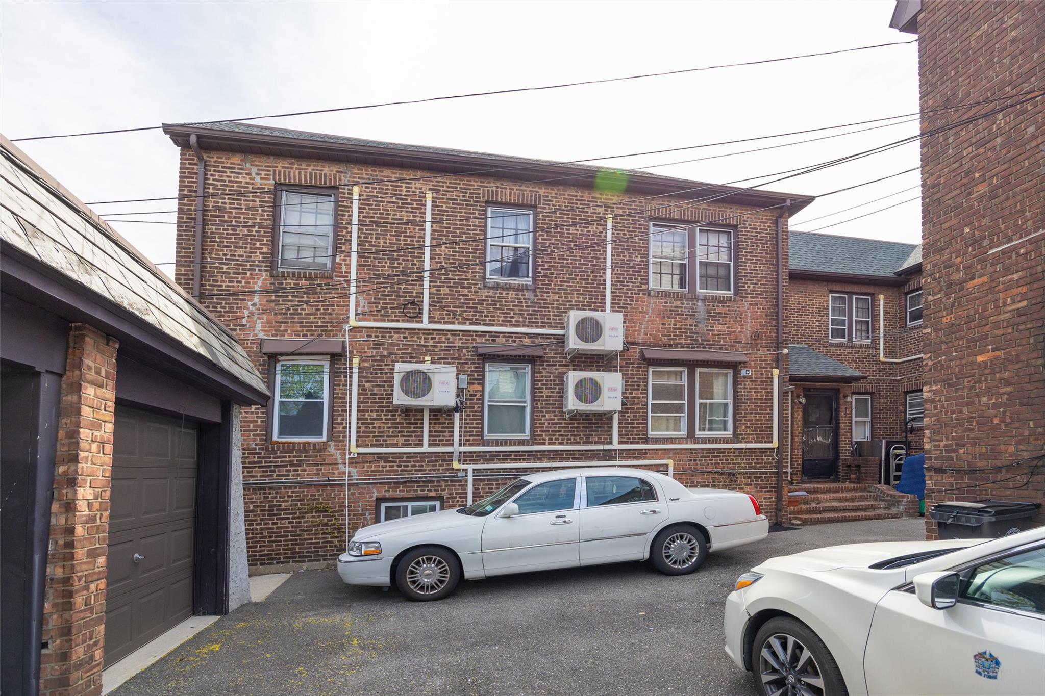 Single Family 64  Queens, NY 11367, MLS-851163-35