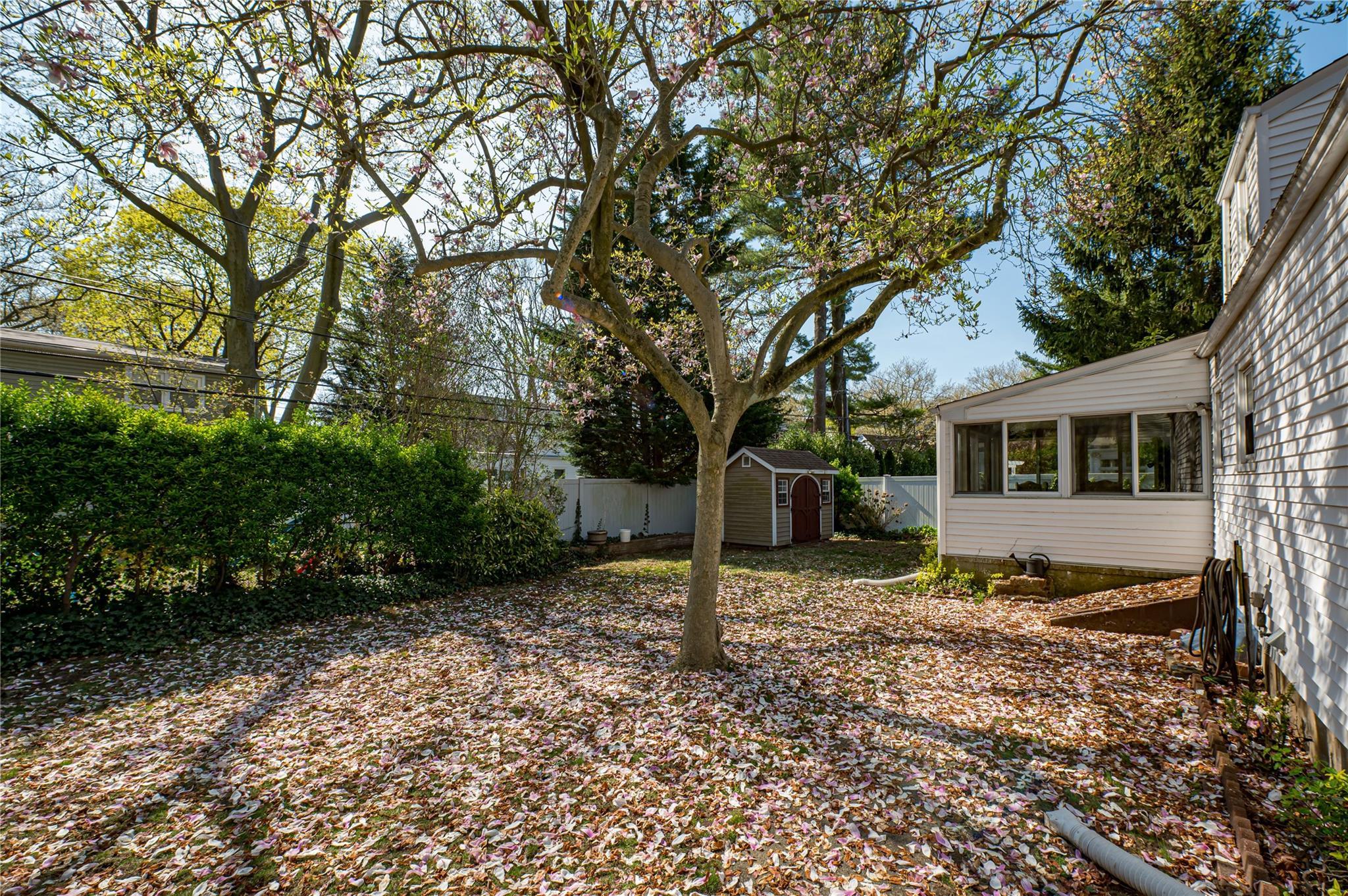 Single Family Earl  Nassau County, NY 11566, MLS-851175-15