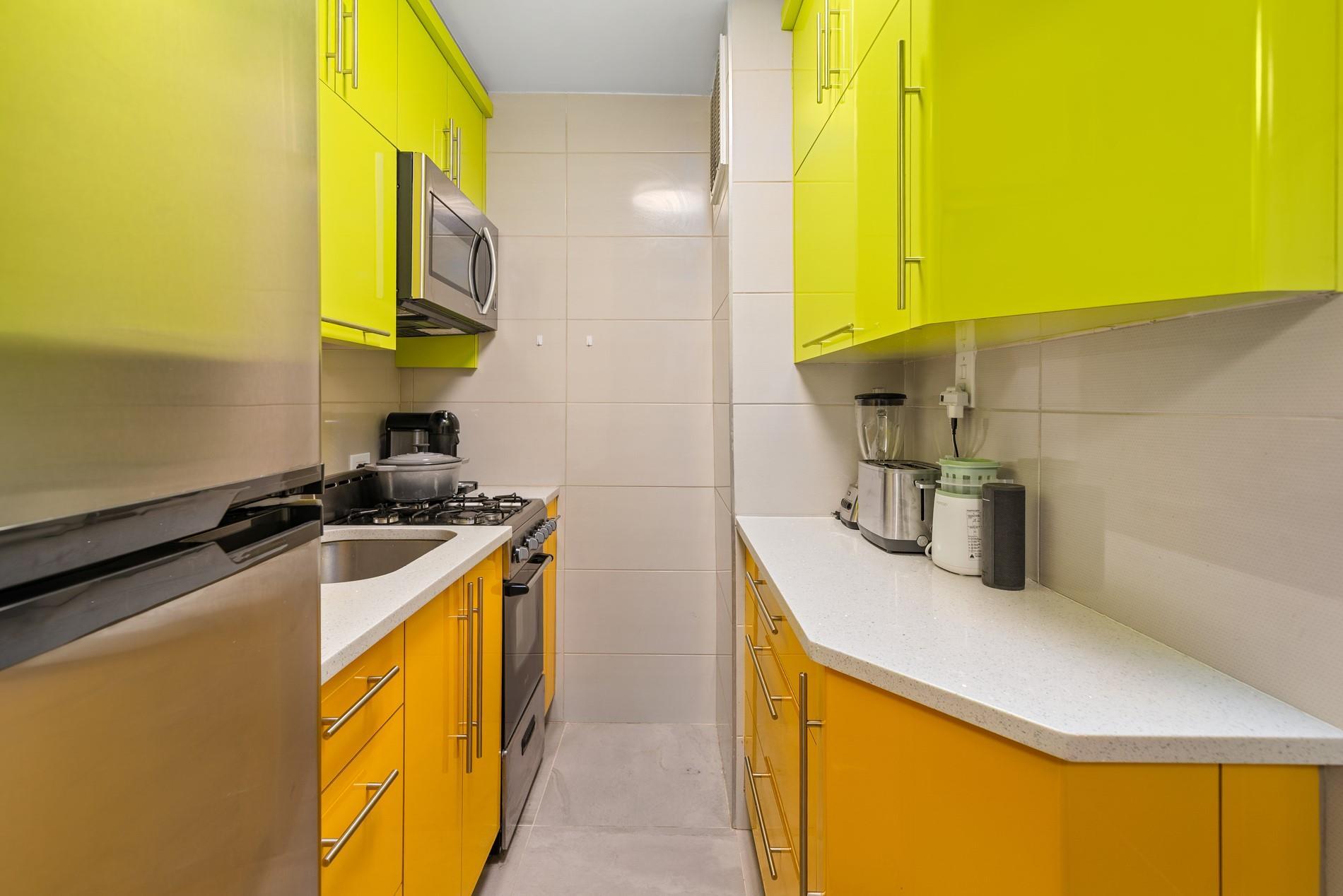 Coop 98  Queens, NY 11421, MLS-851179-5