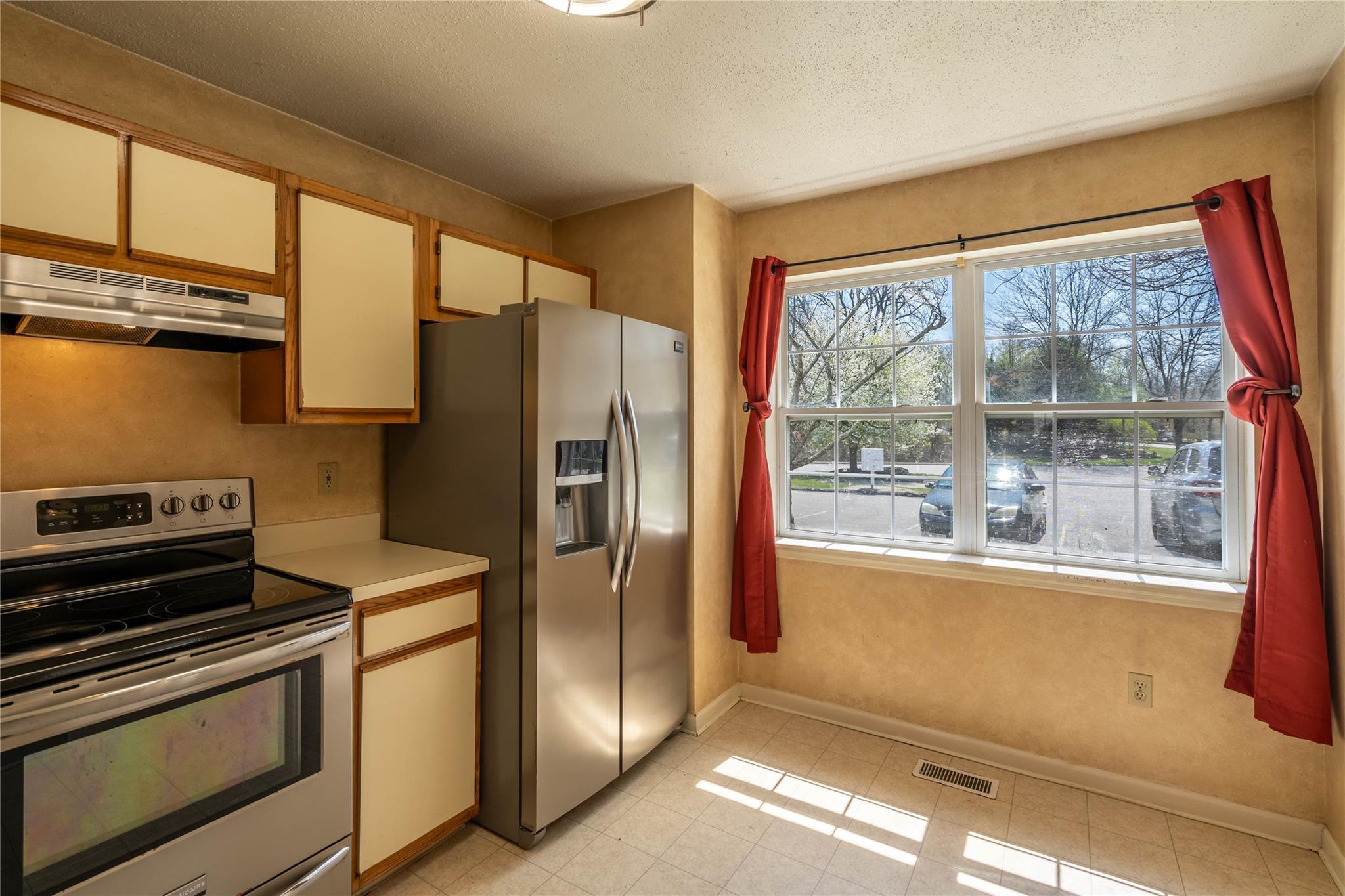 Single Family Timberline  Dutchess County, NY 12564, MLS-851183-5