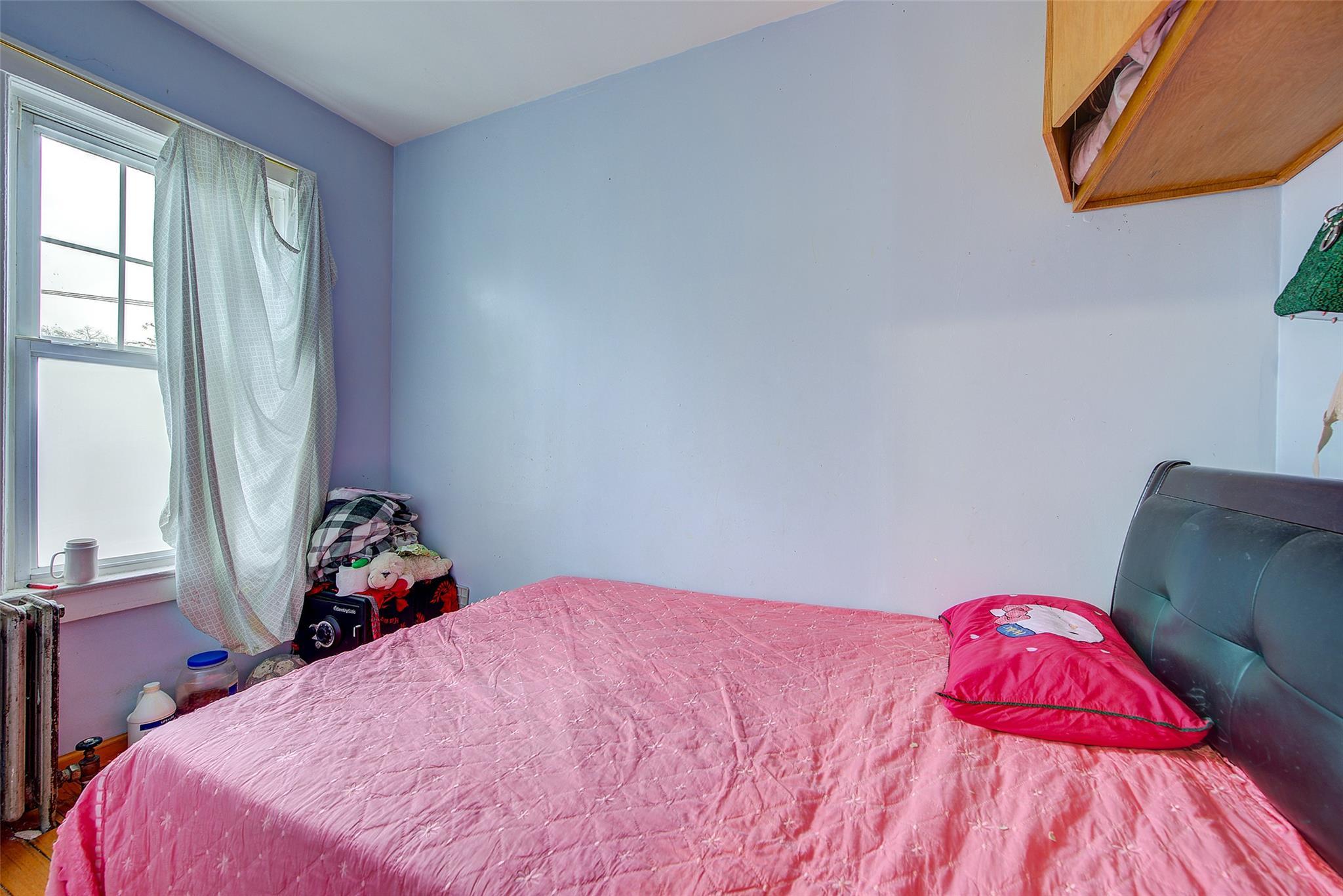 Single Family 6th  Queens, NY 11356, MLS-851186-10