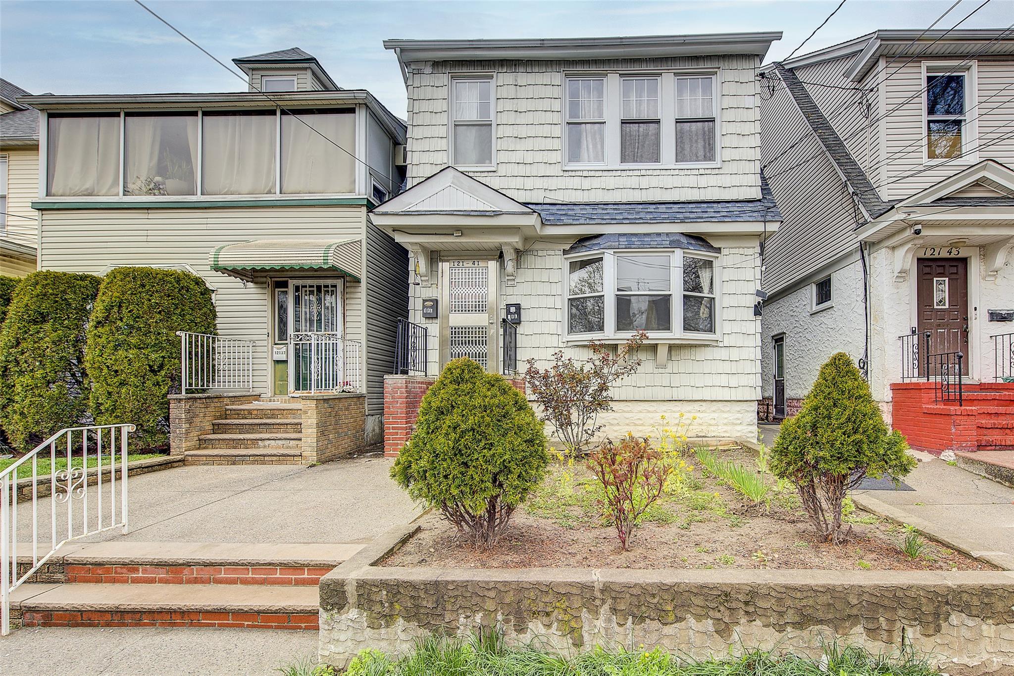Single Family 6th  Queens, NY 11356, MLS-851186-3