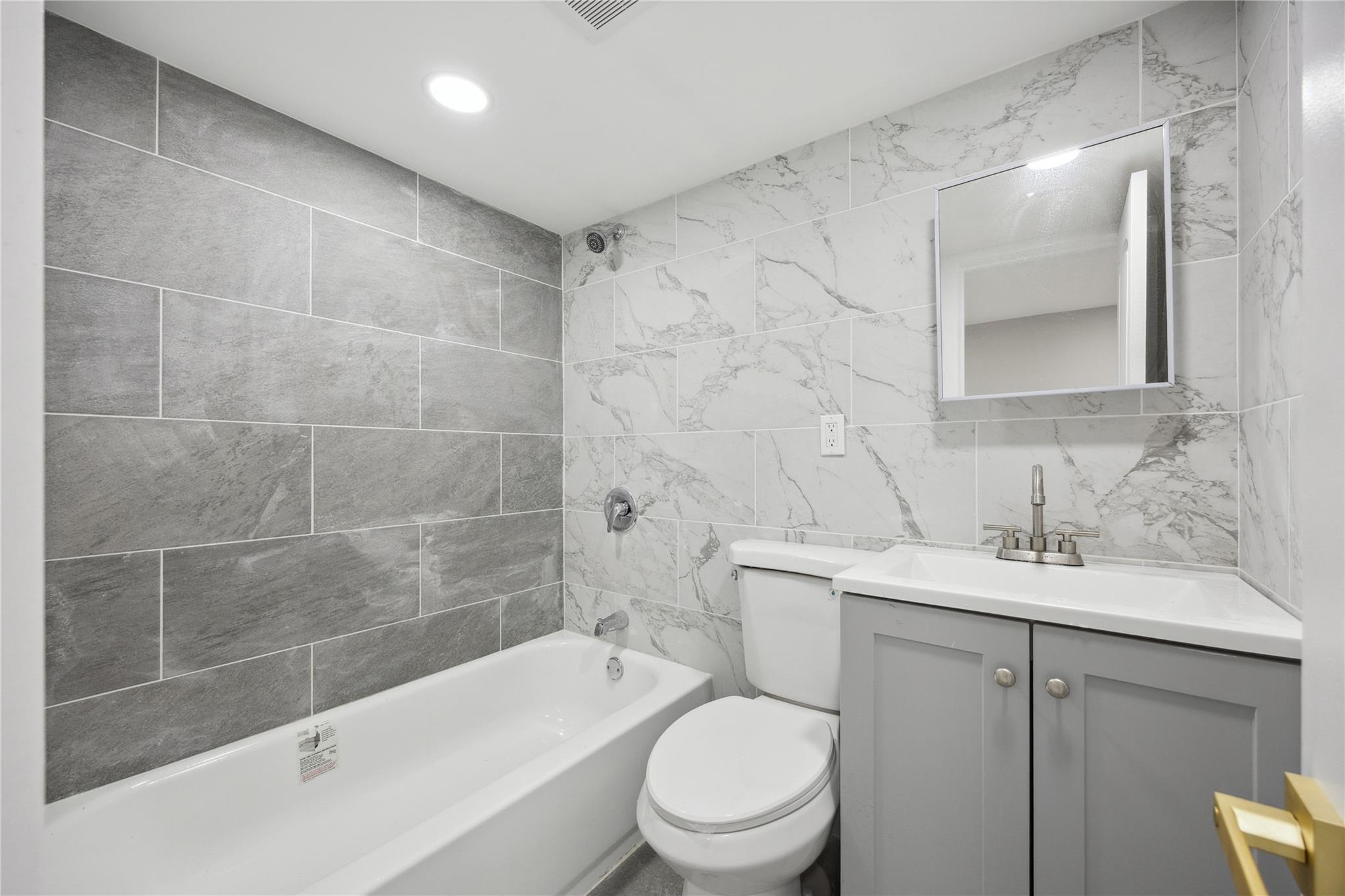 Single Family 146th  Queens, NY 11435, MLS-851212-12