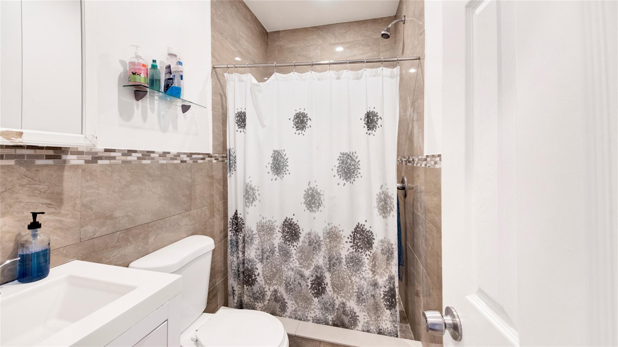 Single Family Jefferson  Bronx, NY 10456, MLS-851213-12