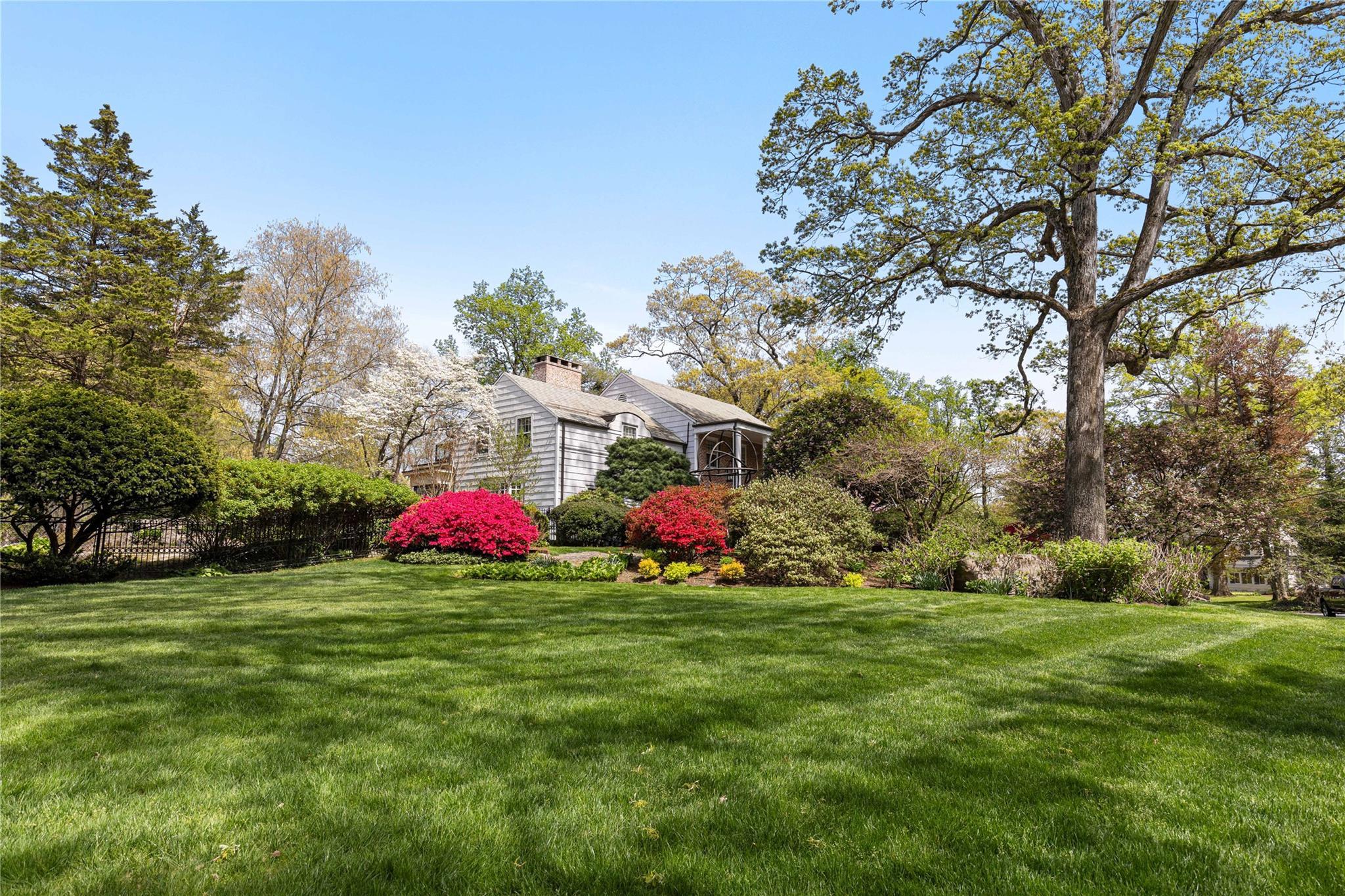 Single Family Seneca  Westchester County, NY 10528, MLS-851220-24