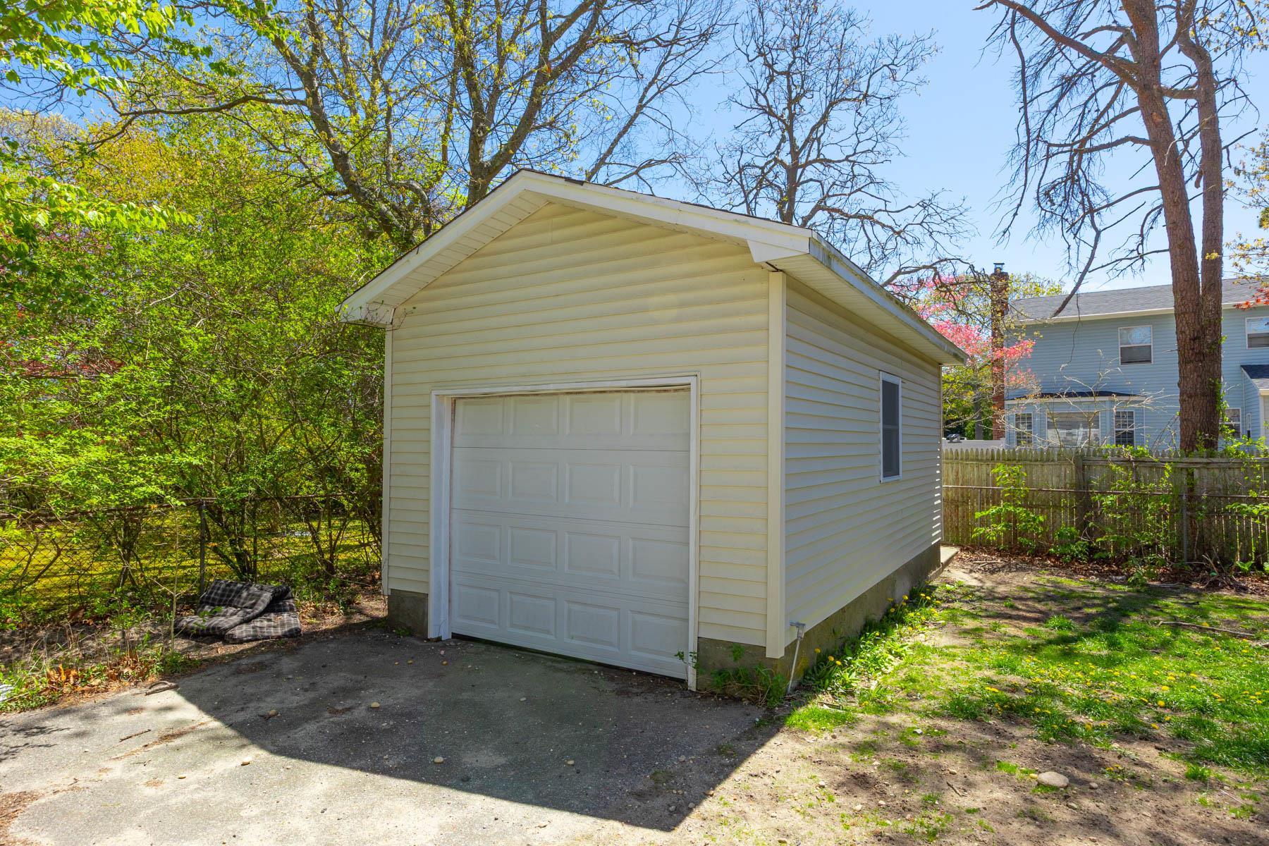 Single Family Tipton  Suffolk County, NY 11967, MLS-851221-17
