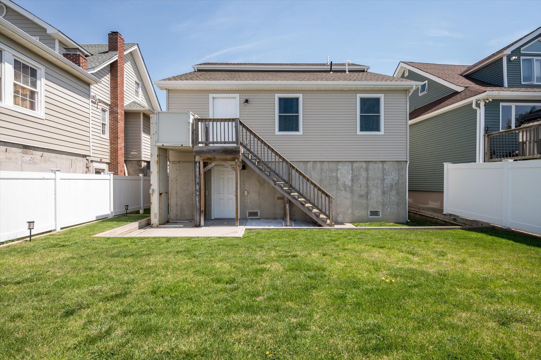 Single Family West  Nassau County, NY 11559, MLS-851227-24