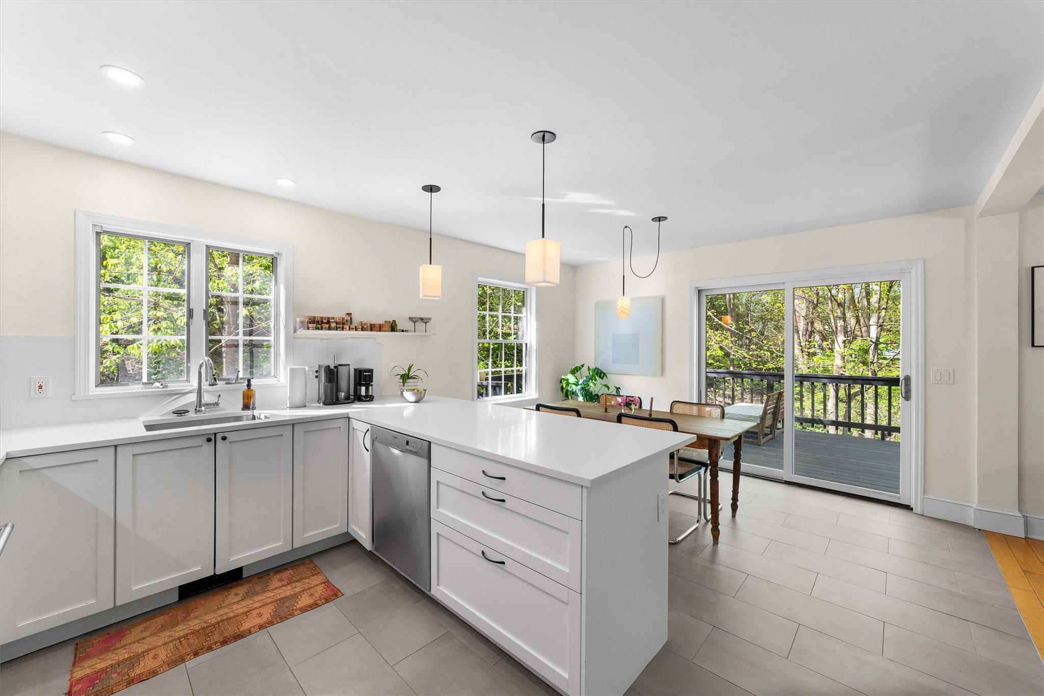 Single Family Grand  Westchester County, NY 10520, MLS-851234-10