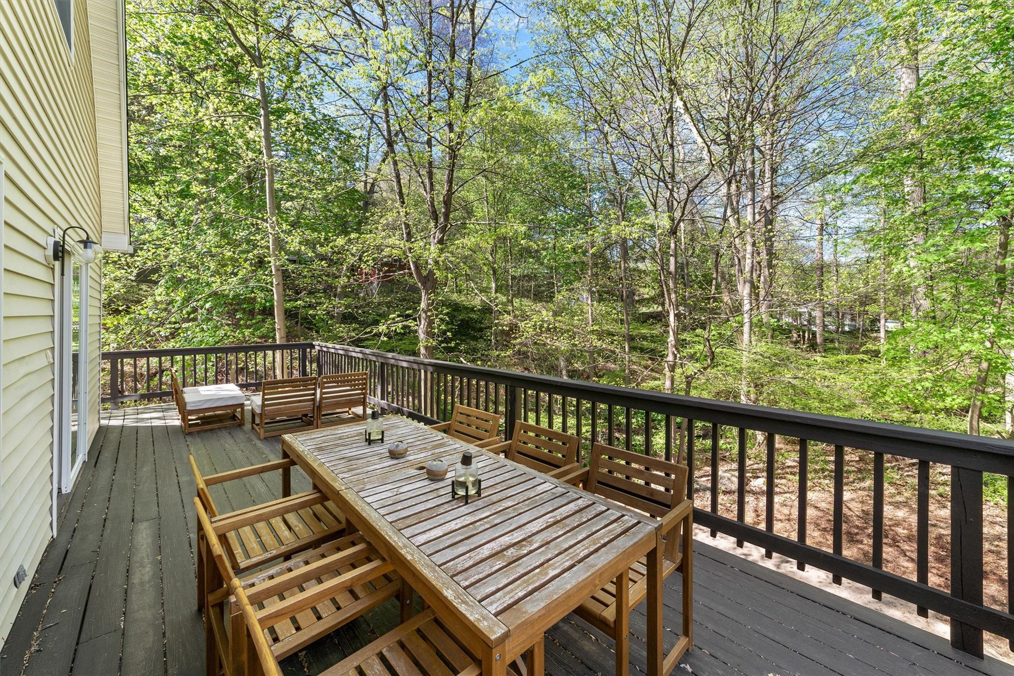 Single Family Grand  Westchester County, NY 10520, MLS-851234-22