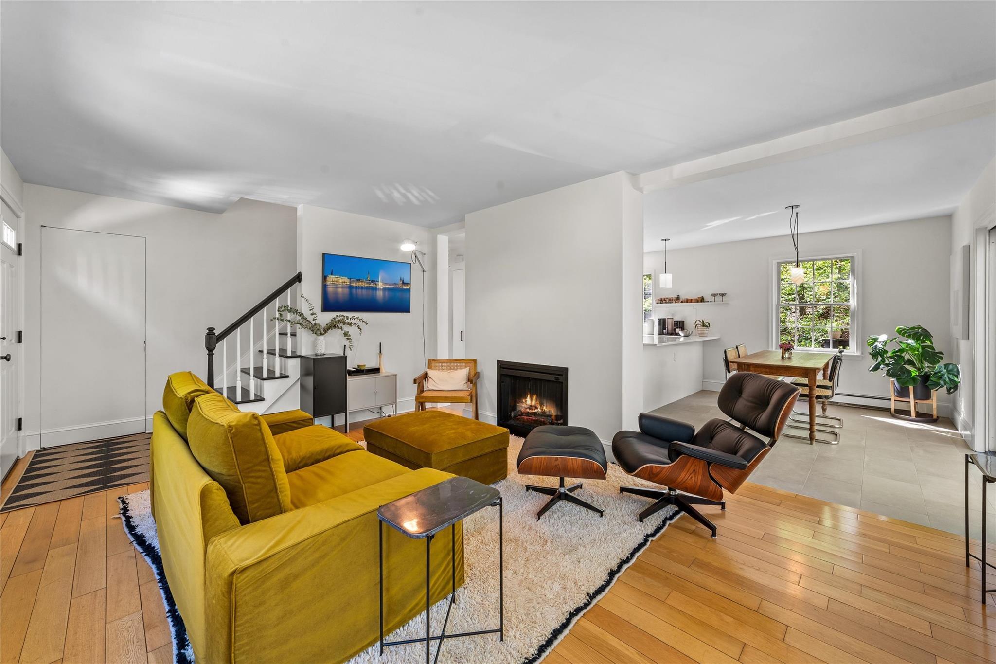 Single Family Grand  Westchester County, NY 10520, MLS-851234-4