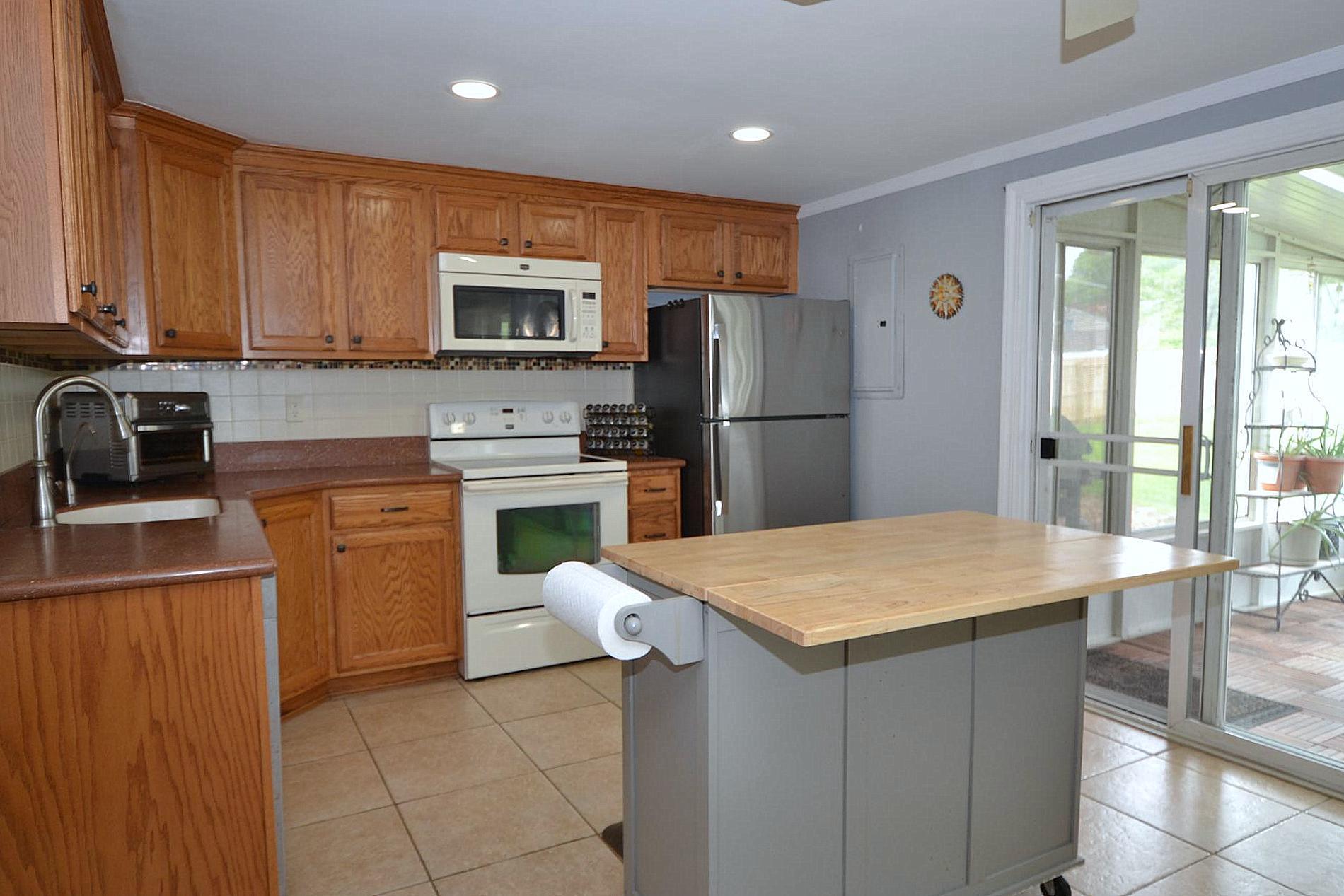 Single Family Honeysuckle  Suffolk County, NY 11742, MLS-851237-3