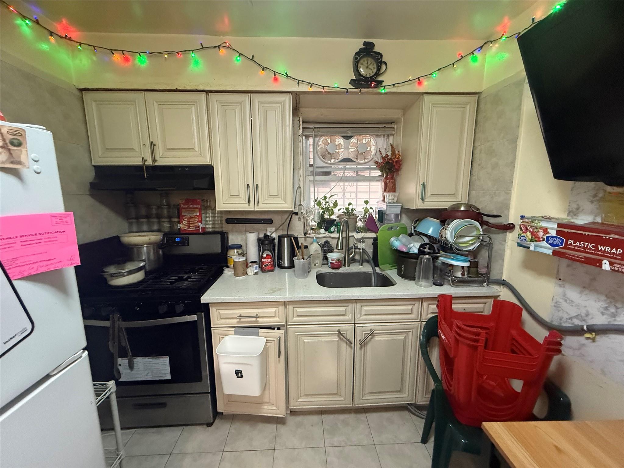 Single Family 95  Queens, NY 11373, MLS-851238-6