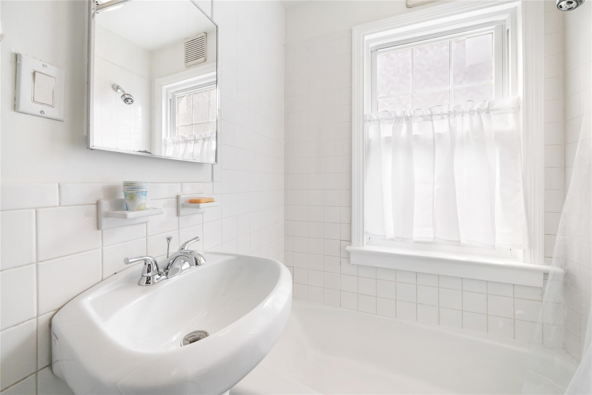 Single Family Second  Westchester County, NY 10803, MLS-851245-27