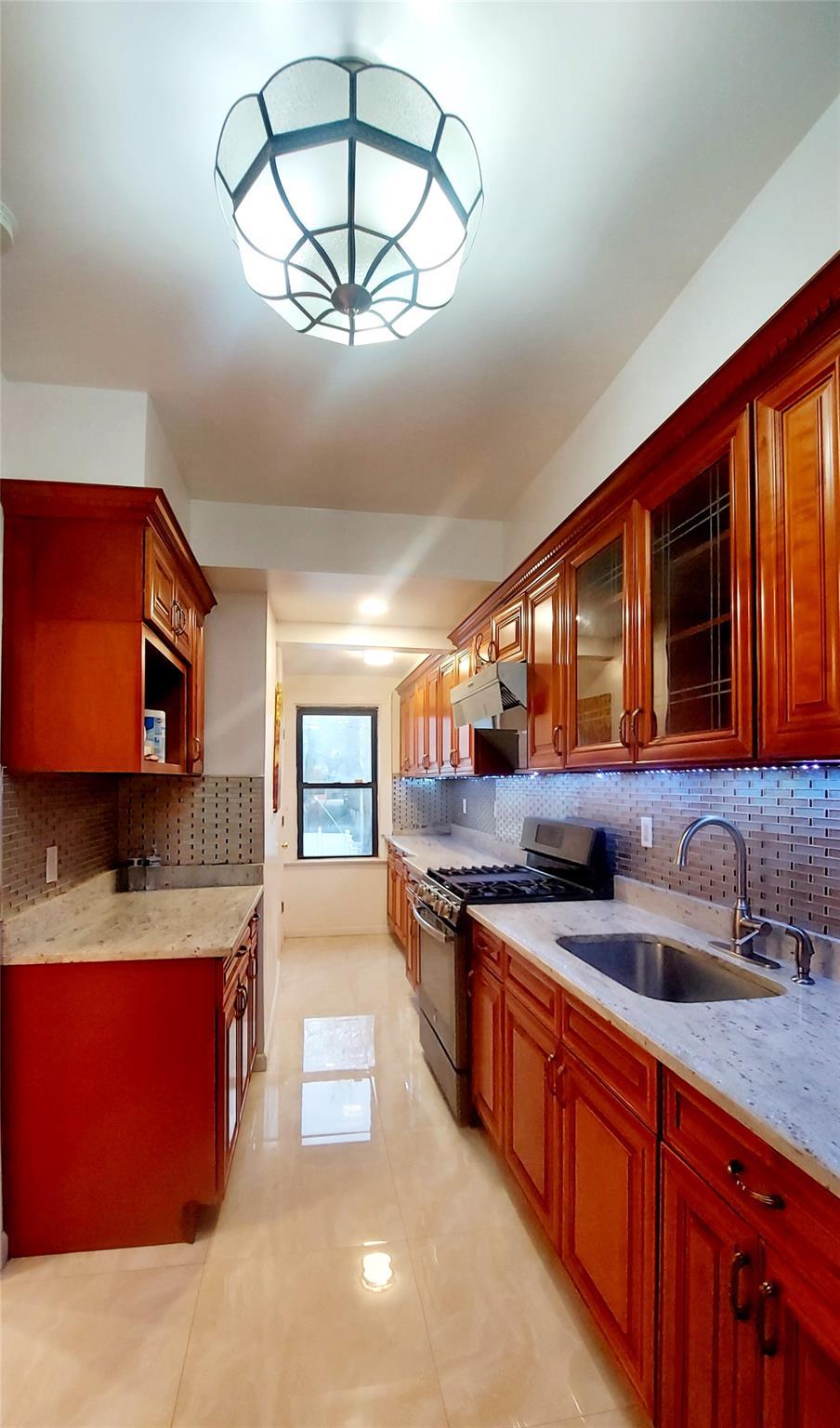 Single Family 84  Queens, NY 11379, MLS-851247-10