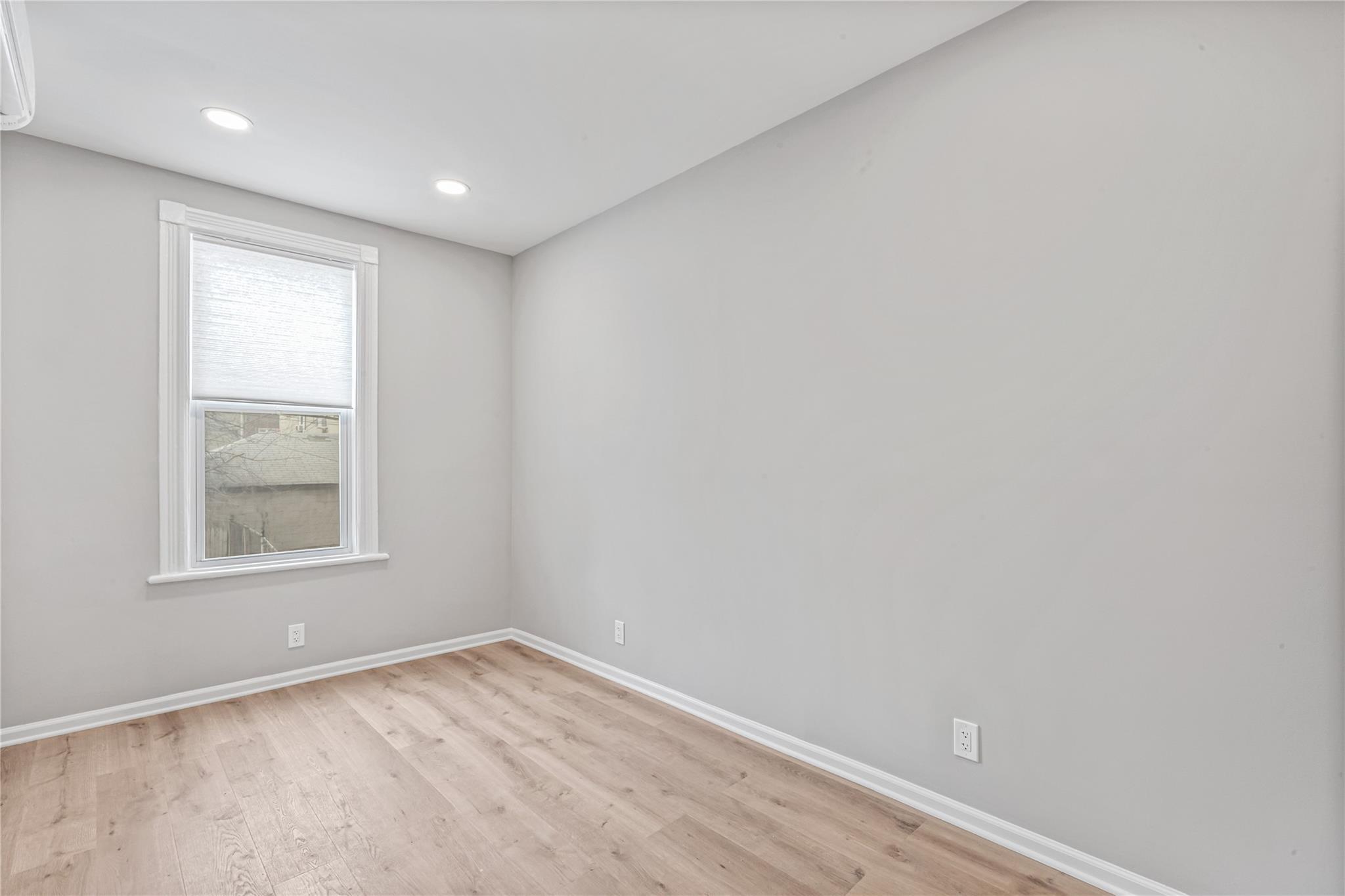 Apartment 43  Queens, NY 11103, MLS-851274-7