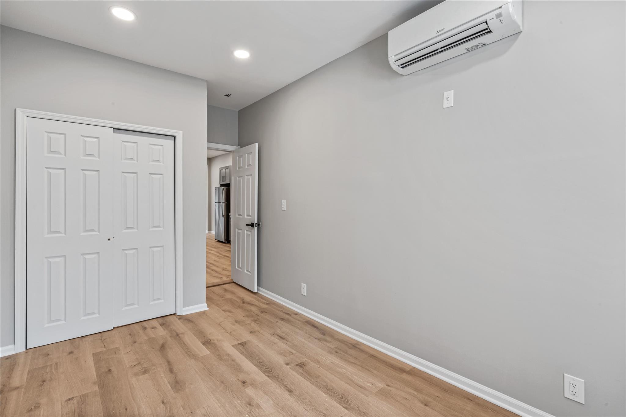 Apartment 43  Queens, NY 11103, MLS-851274-8
