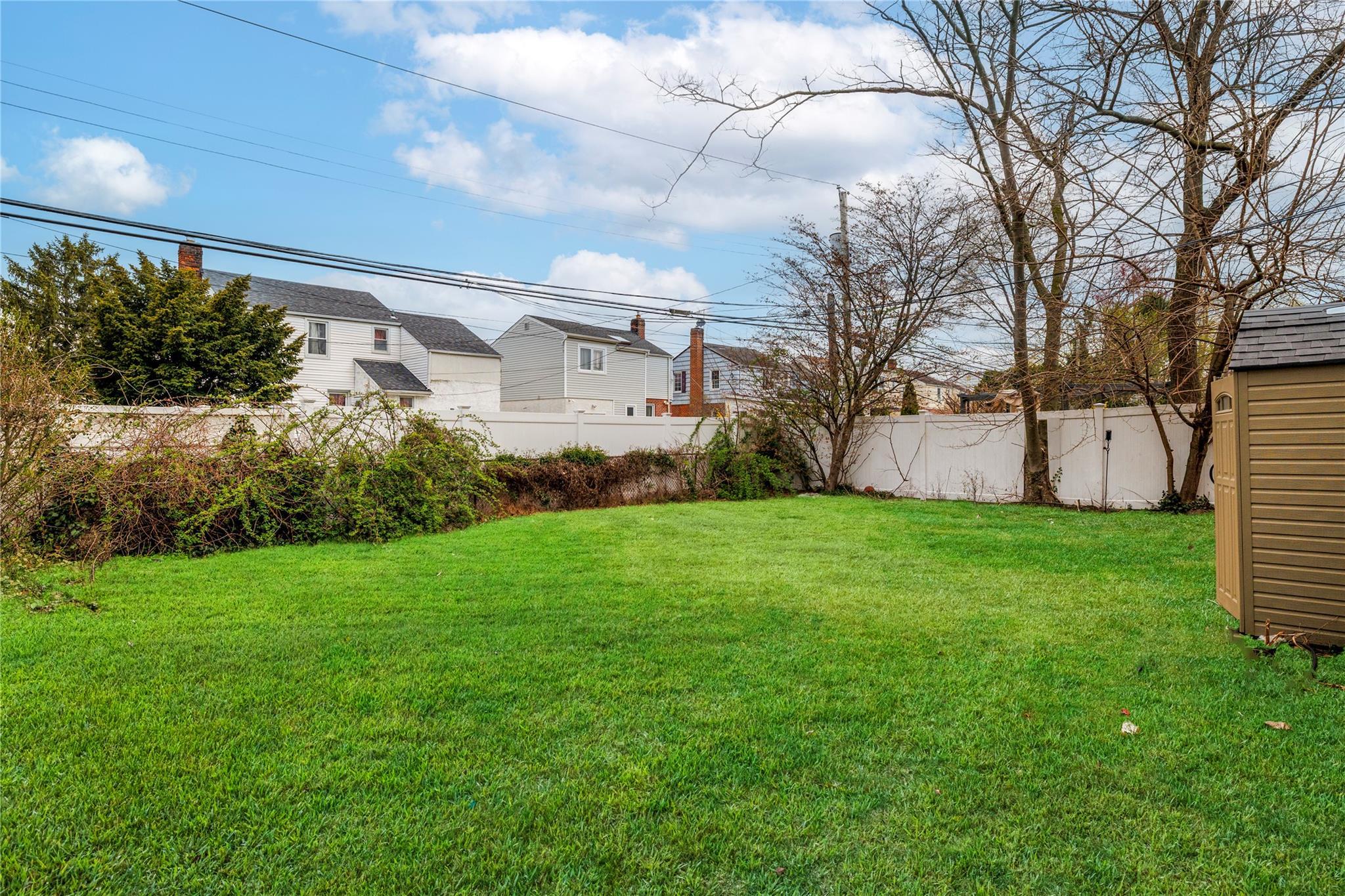 Single Family Nassau  Nassau County, NY 11003, MLS-851276-4
