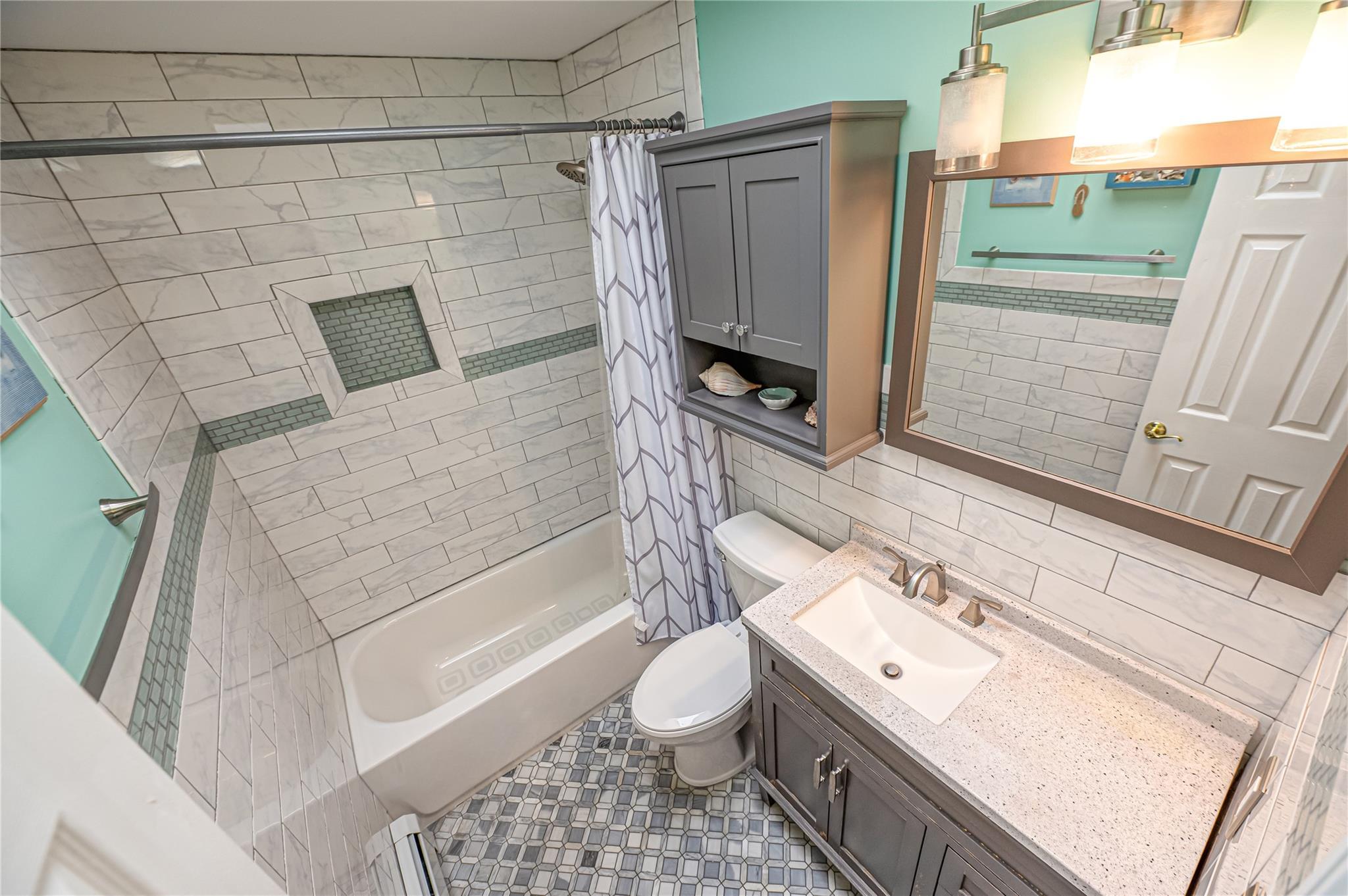Single Family Philadelphia  Nassau County, NY 11762, MLS-851283-12