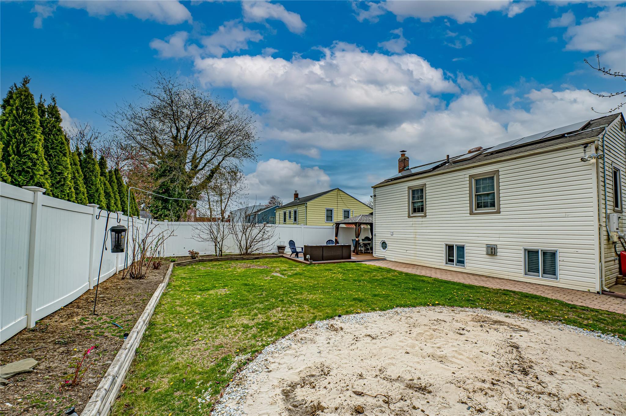 Single Family Philadelphia  Nassau County, NY 11762, MLS-851283-20