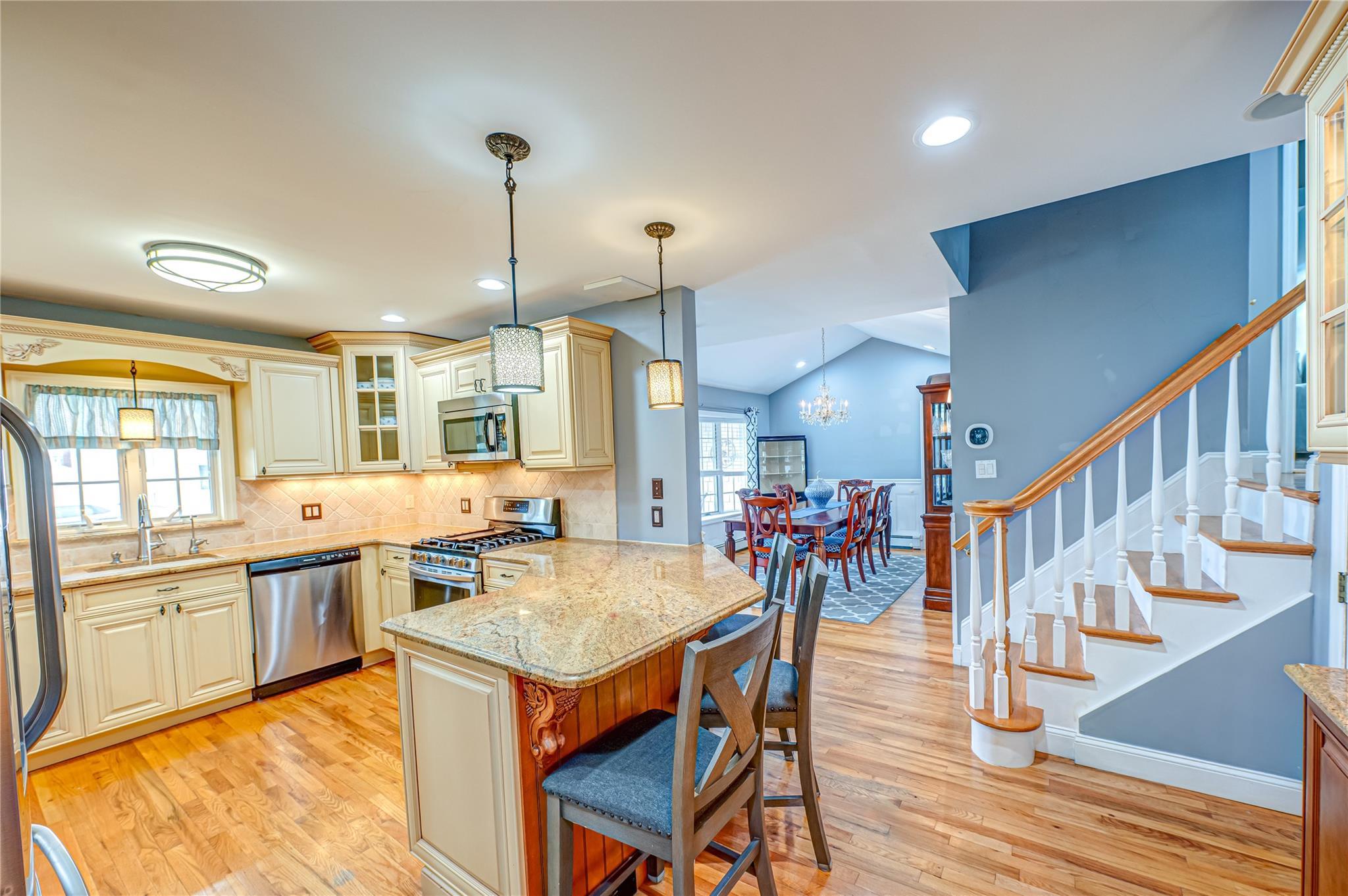 Single Family Philadelphia  Nassau County, NY 11762, MLS-851283-7