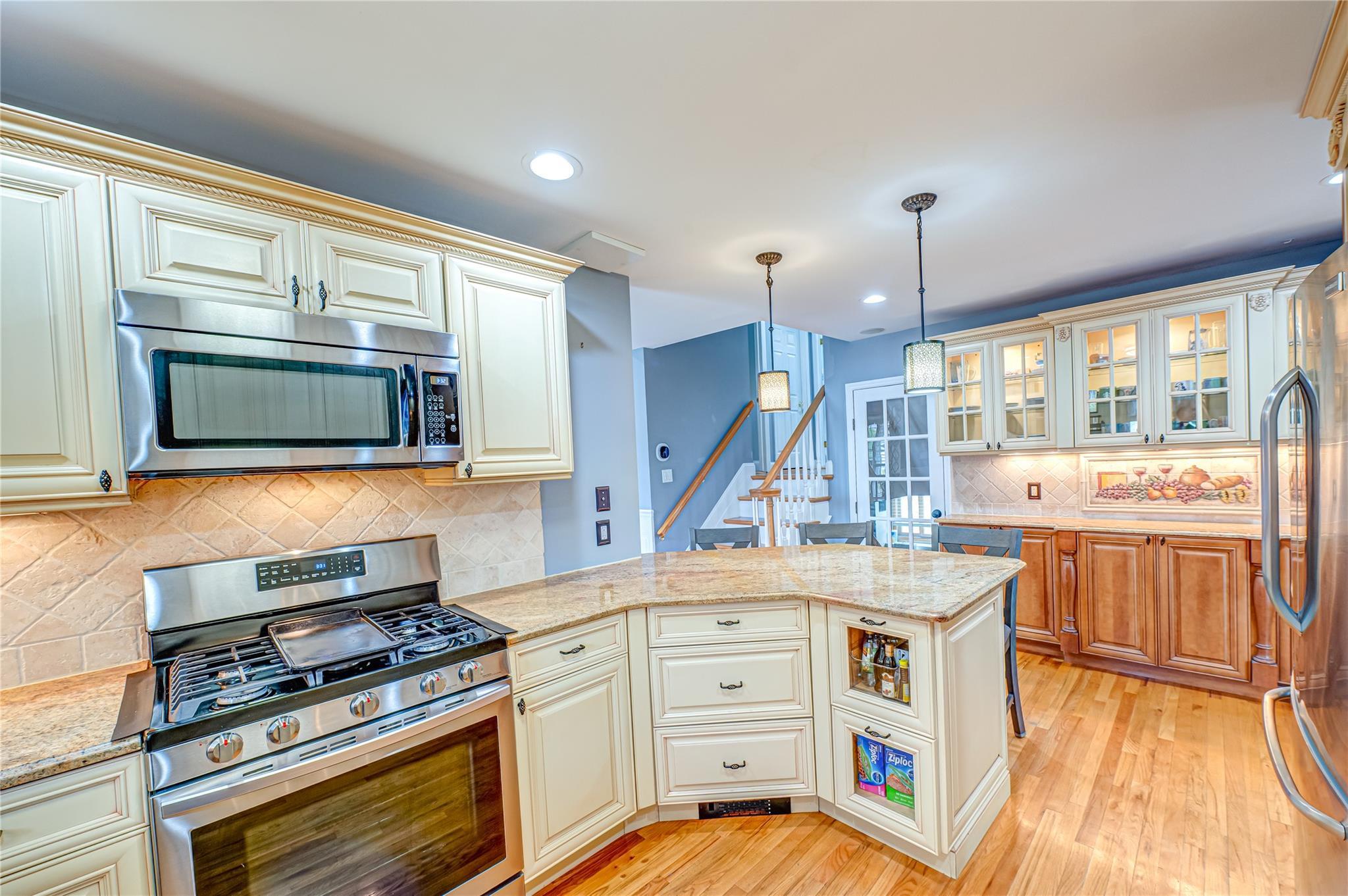 Single Family Philadelphia  Nassau County, NY 11762, MLS-851283-8