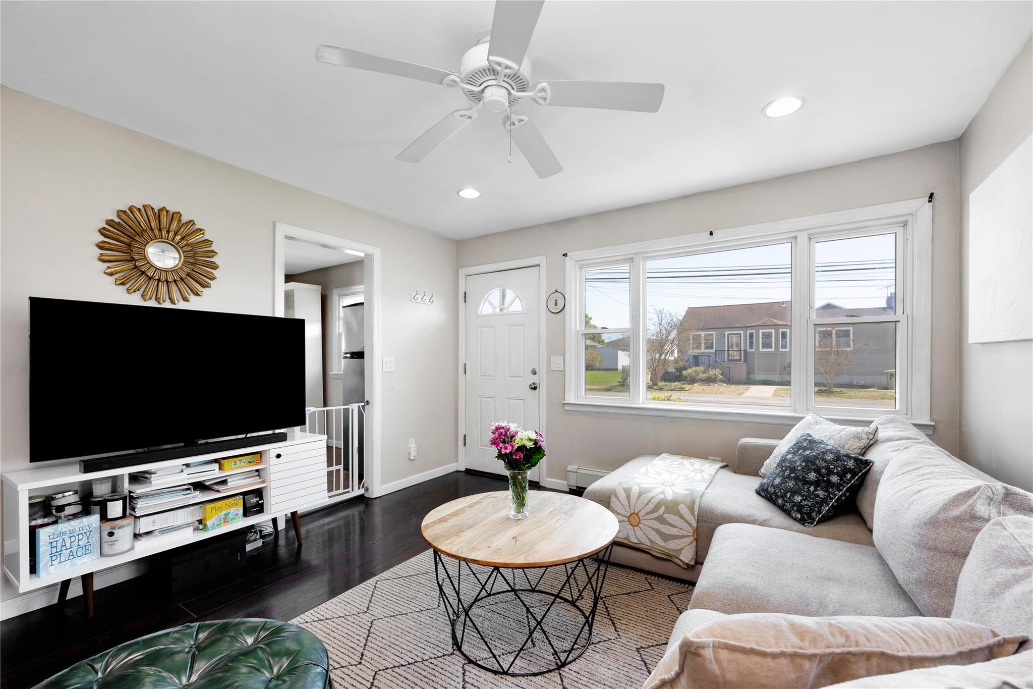 Single Family Kent  Suffolk County, NY 11701, MLS-851284-4