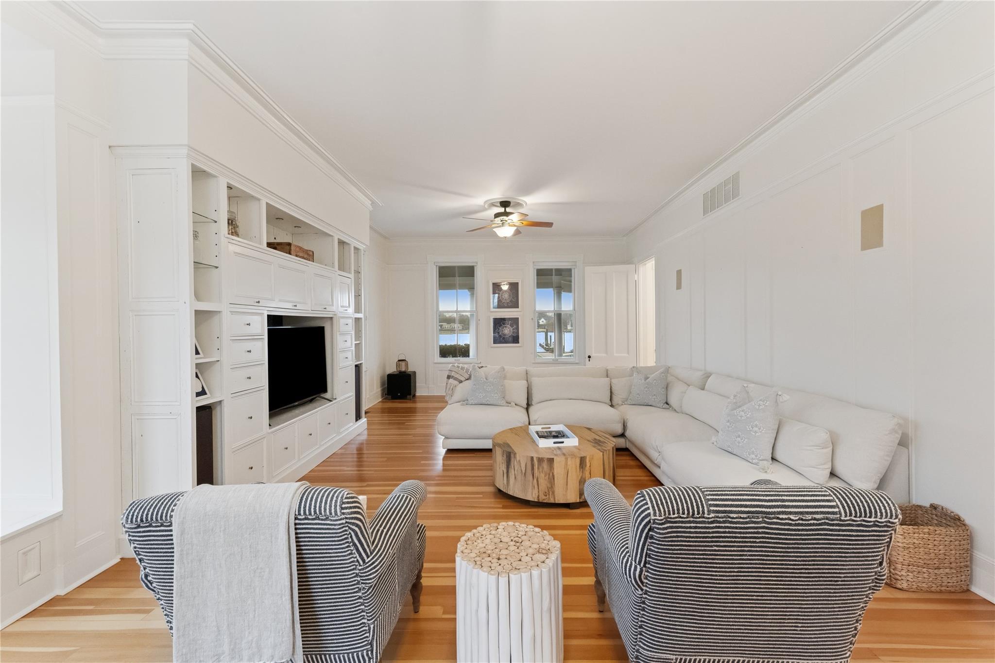 Single Family Senix  Suffolk County, NY 11934, MLS-851323-10