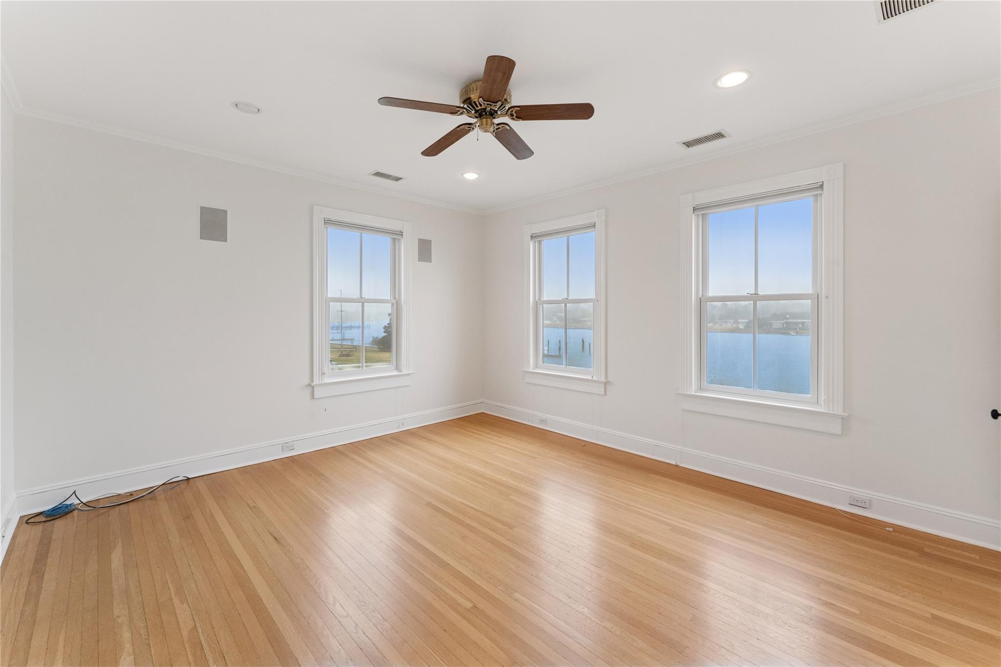 Single Family Senix  Suffolk County, NY 11934, MLS-851323-29