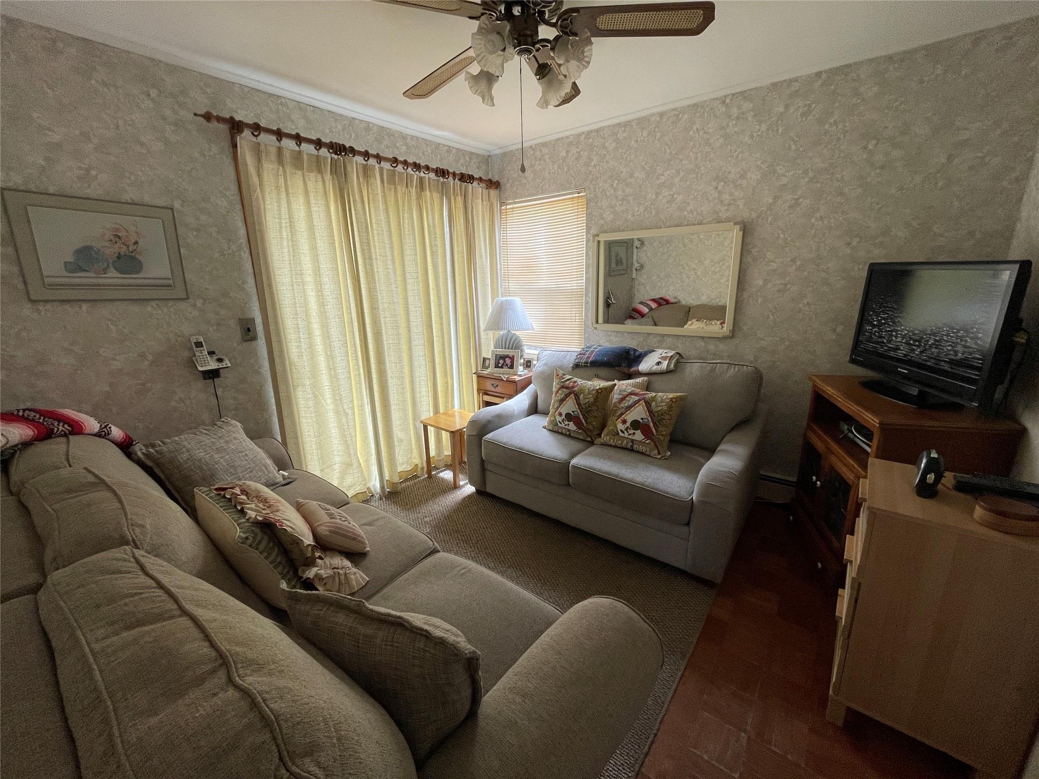 Single Family Dover  Nassau County, NY 11793, MLS-851332-18