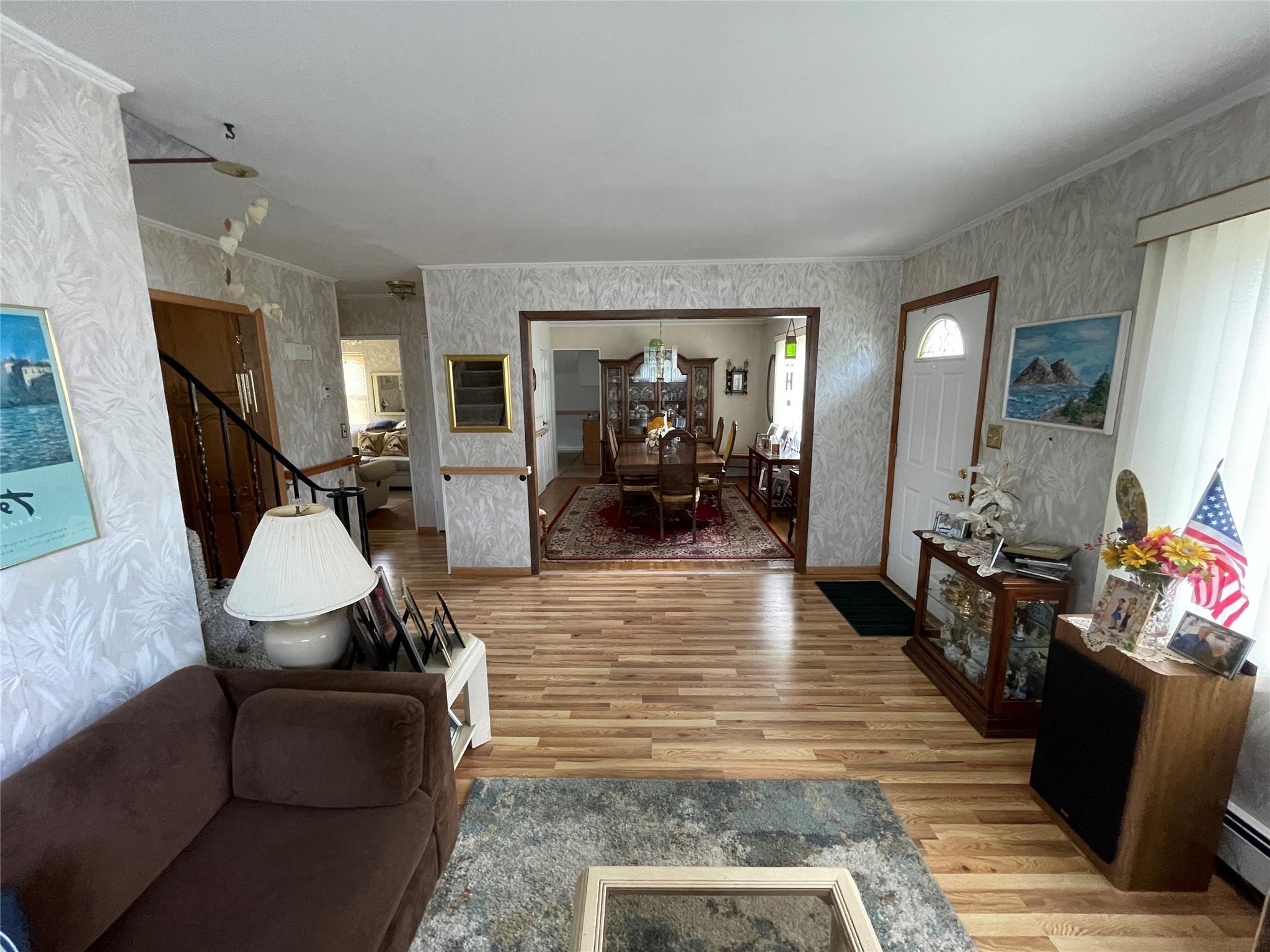 Single Family Dover  Nassau County, NY 11793, MLS-851332-6