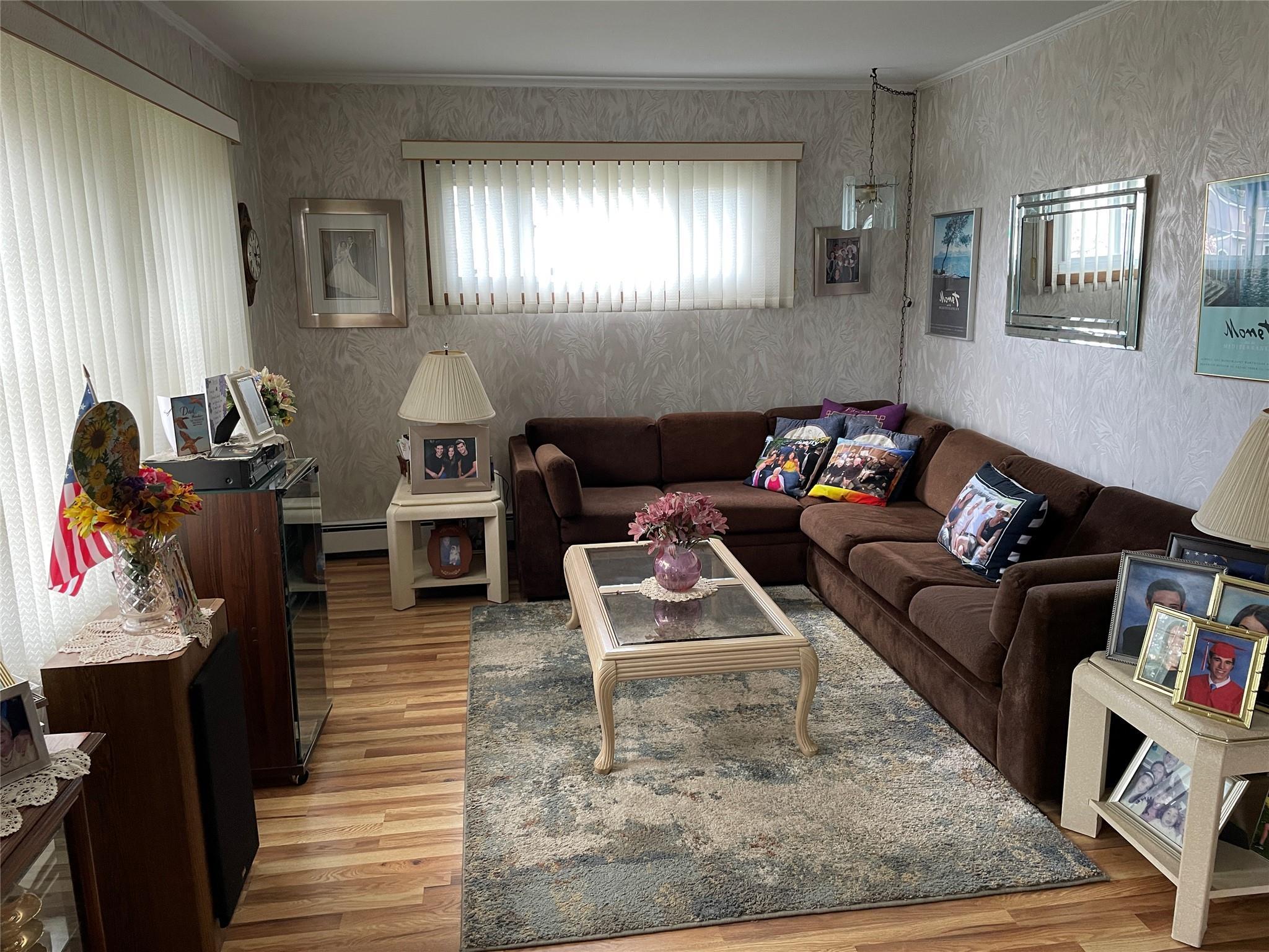 Single Family Dover  Nassau County, NY 11793, MLS-851332-8