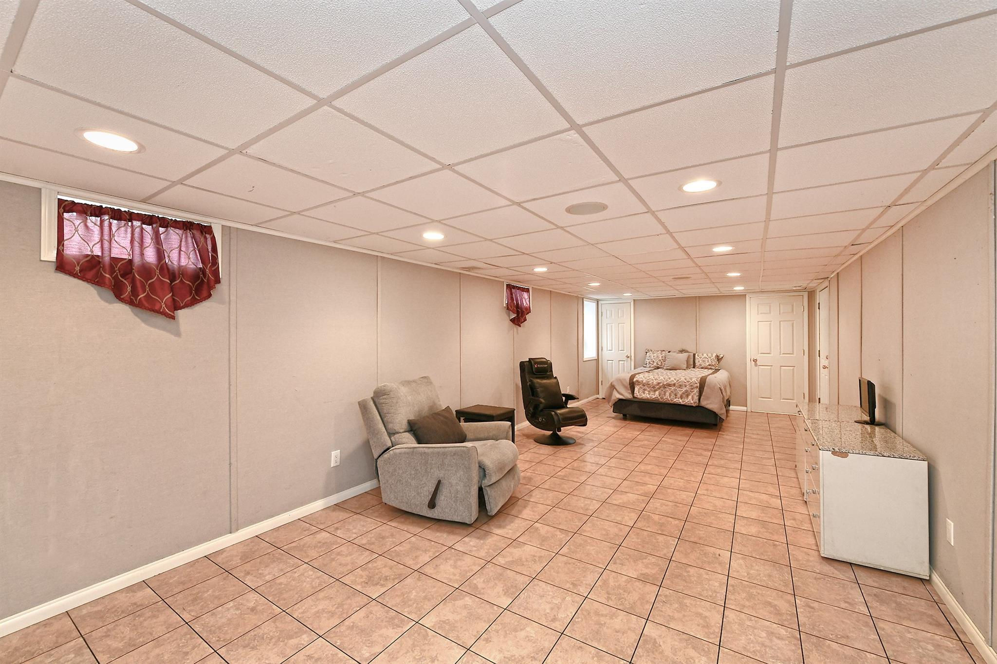 Single Family Pleasant  Suffolk County, NY 11706, MLS-851335-22
