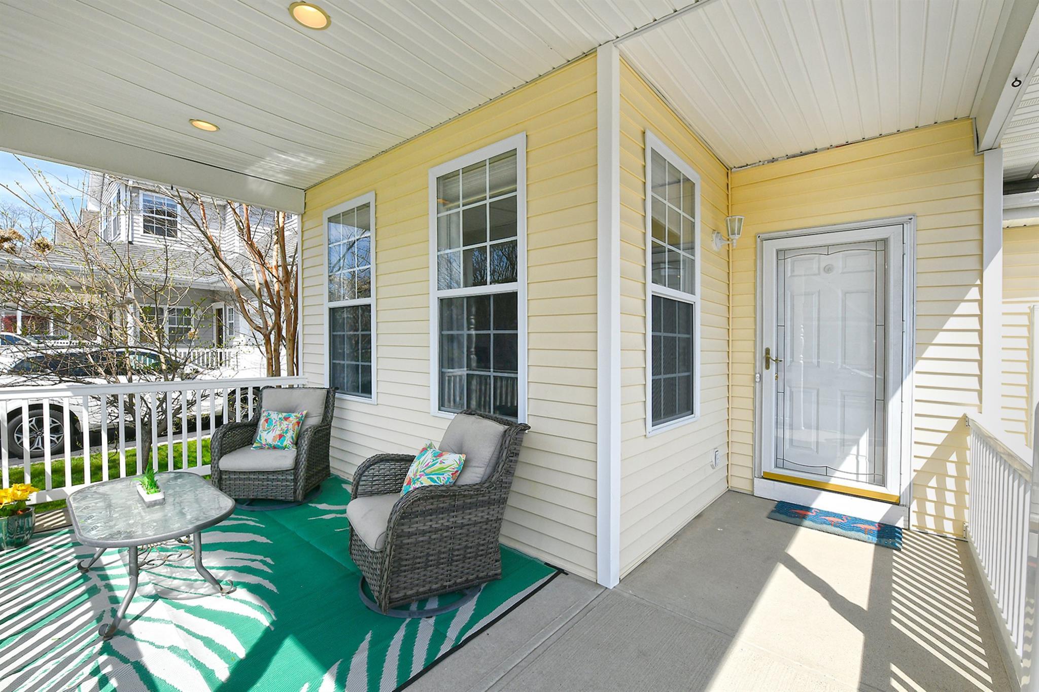 Single Family Pleasant  Suffolk County, NY 11706, MLS-851335-4