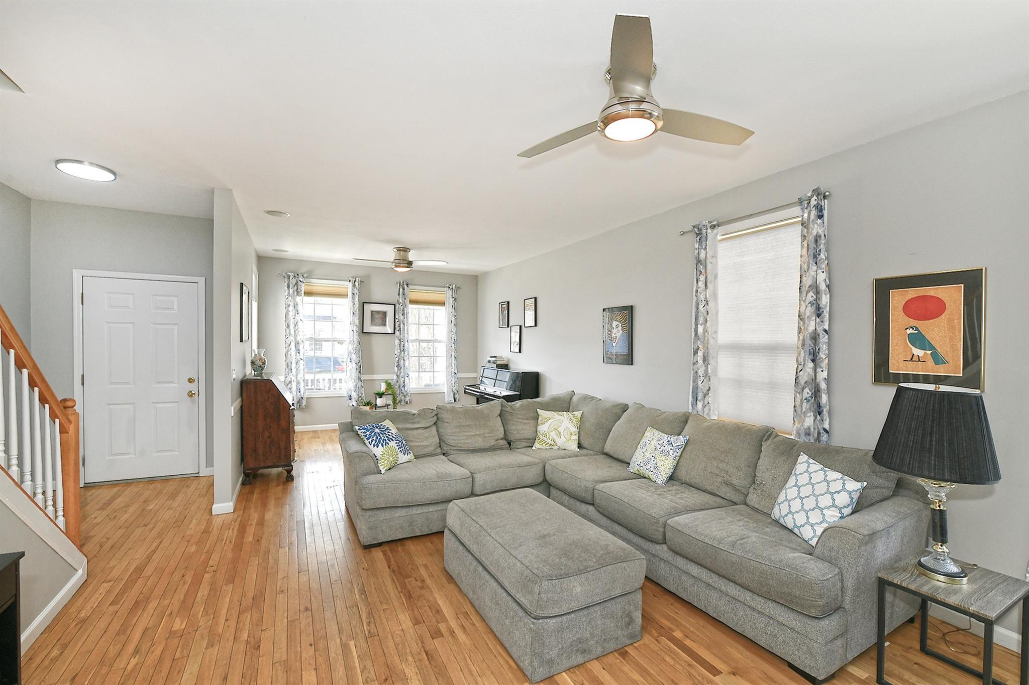 Single Family Pleasant  Suffolk County, NY 11706, MLS-851335-8