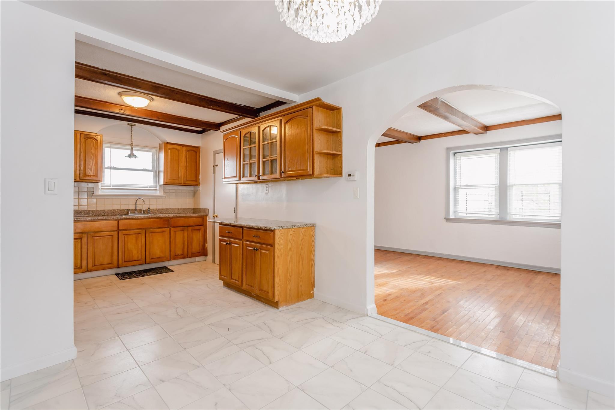 Single Family 208  Queens, NY 11361, MLS-851345-4