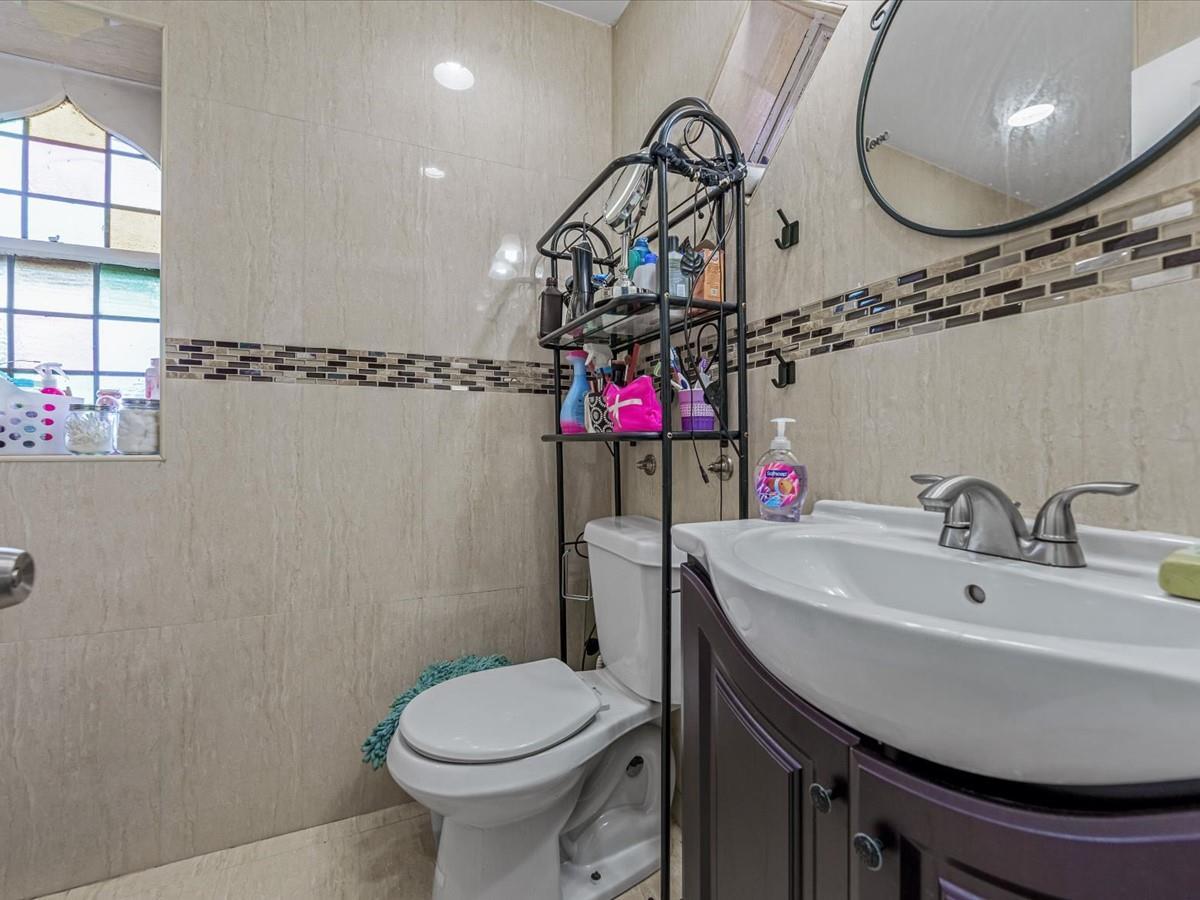 Single Family Sayres  Queens, NY 11433, MLS-851346-17
