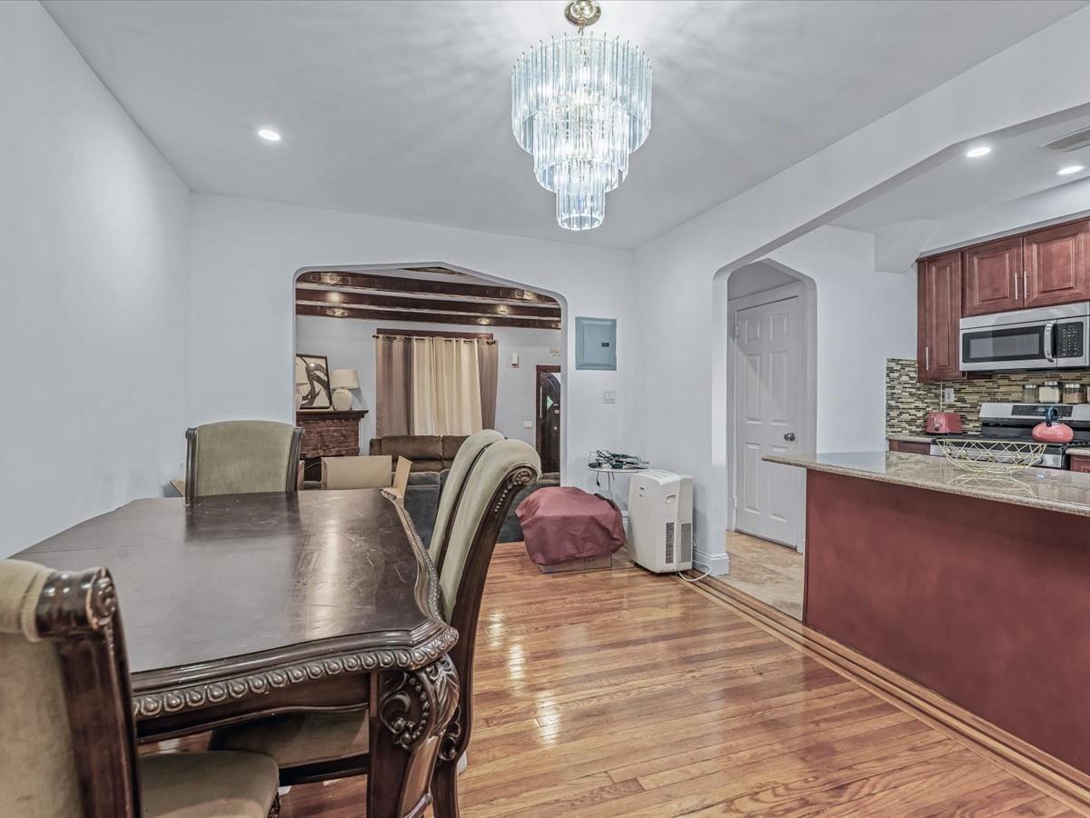 Single Family Sayres  Queens, NY 11433, MLS-851346-6