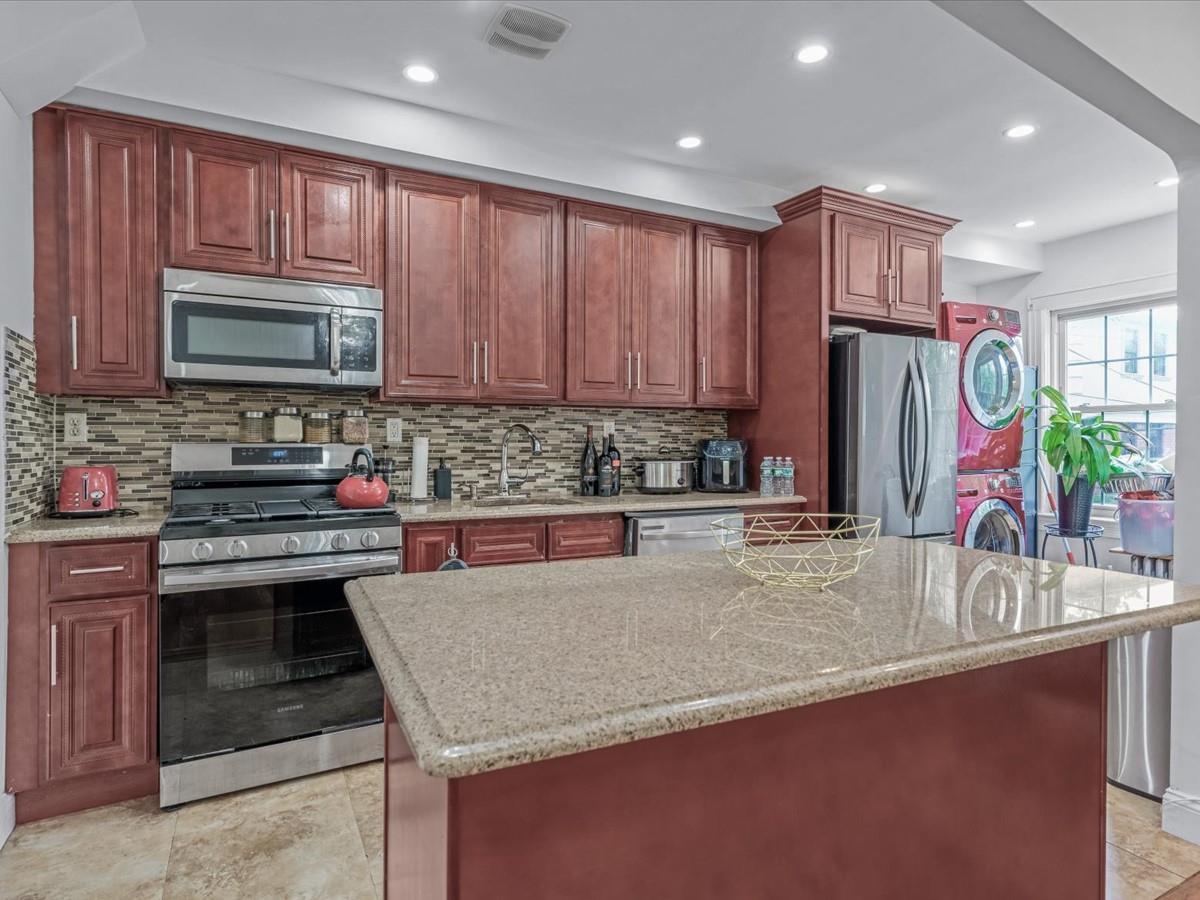 Single Family Sayres  Queens, NY 11433, MLS-851346-7