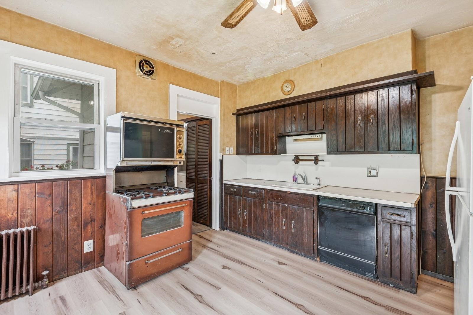Single Family Roxbury  Nassau County, NY 11530, MLS-851348-15