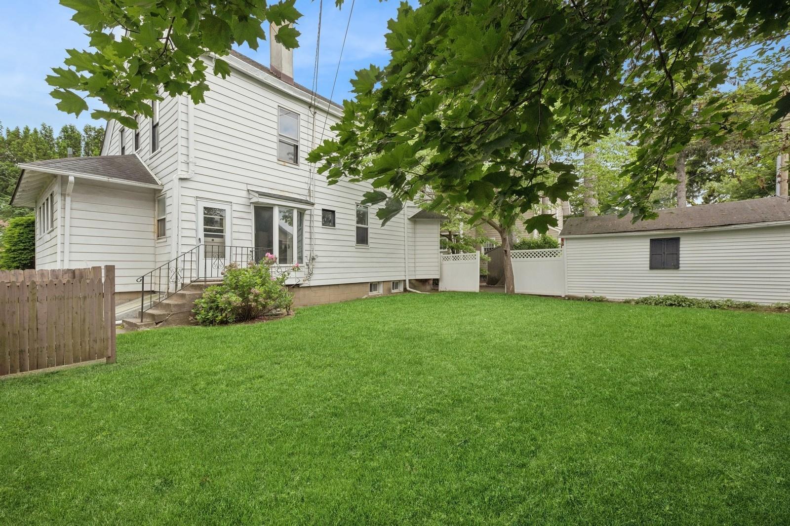 Single Family Roxbury  Nassau County, NY 11530, MLS-851348-32