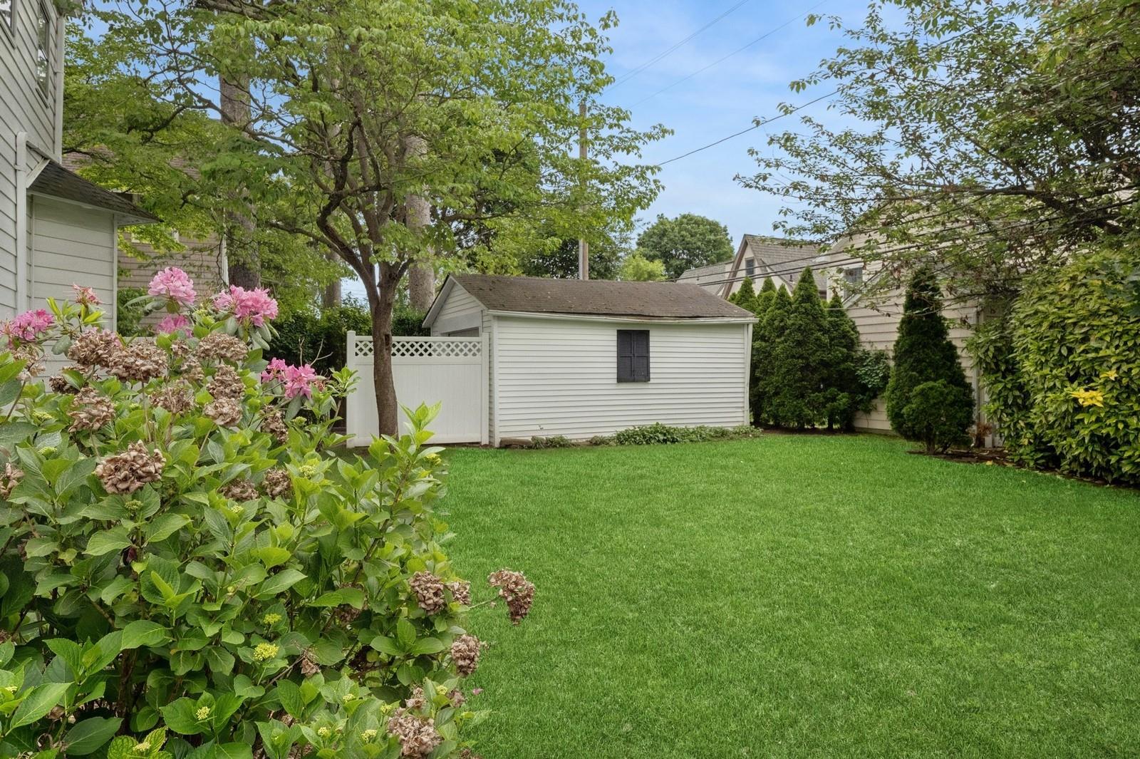 Single Family Roxbury  Nassau County, NY 11530, MLS-851348-33