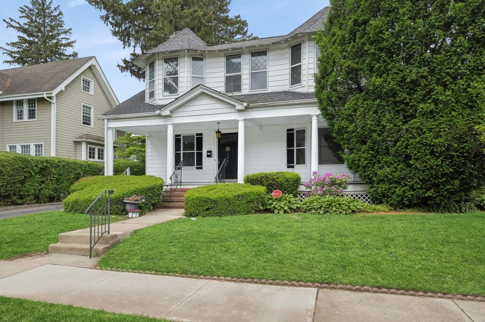 Single Family Roxbury  Nassau County, NY 11530, MLS-851348-40