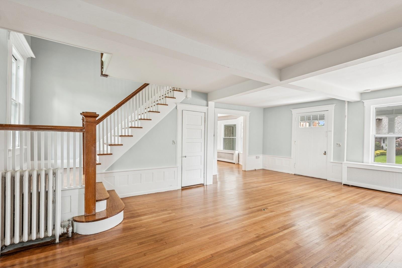 Single Family Roxbury  Nassau County, NY 11530, MLS-851348-9