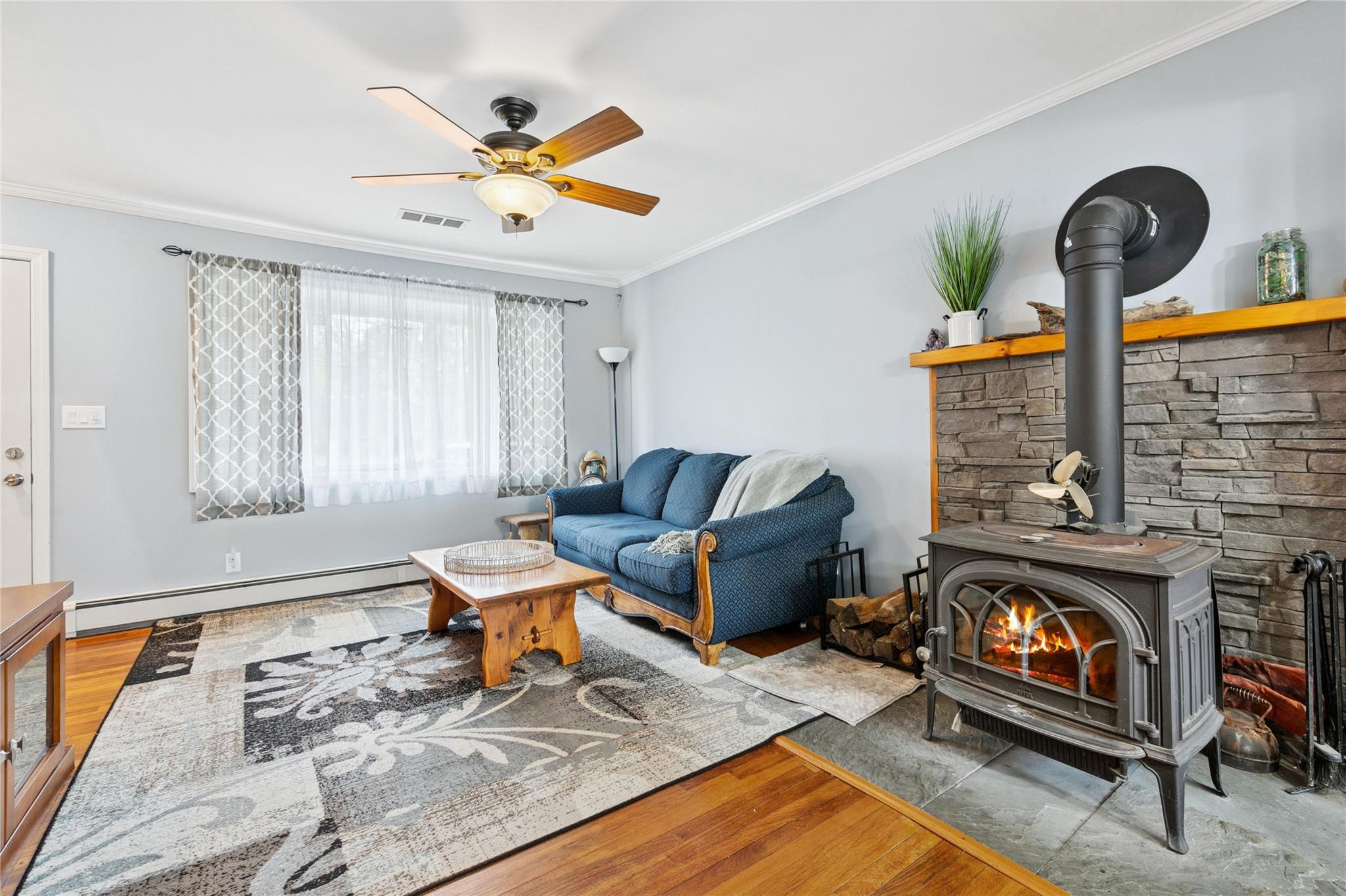 Single Family Ridge  Suffolk County, NY 11961, MLS-851355-10