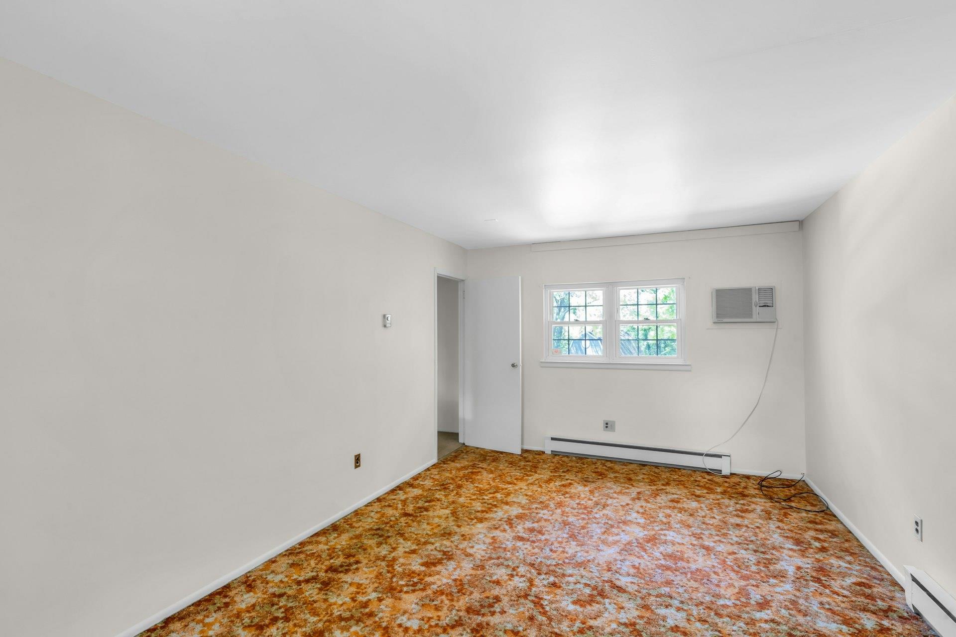 Single Family Robin  Suffolk County, NY 11788, MLS-851359-16