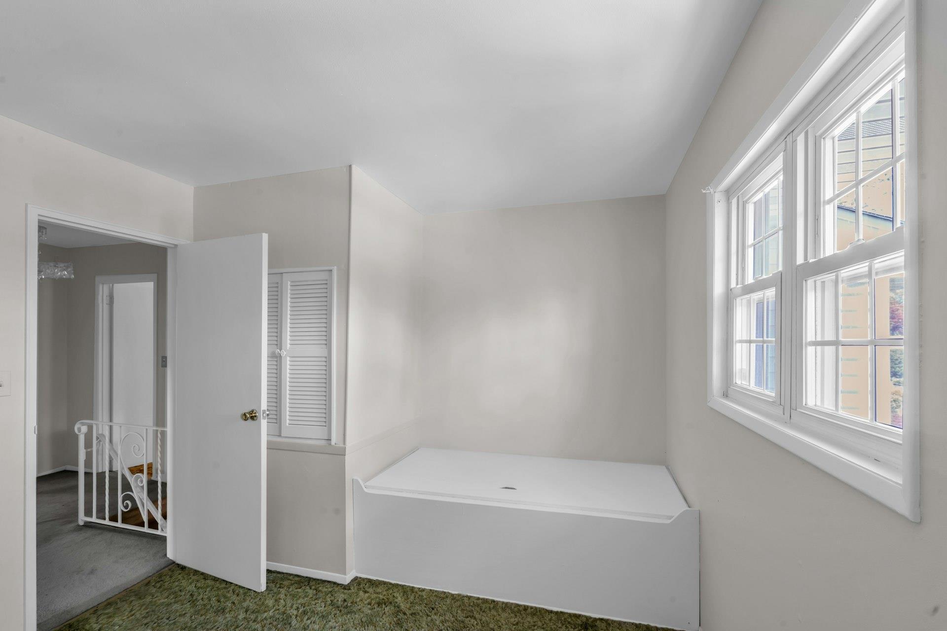 Single Family Robin  Suffolk County, NY 11788, MLS-851359-18